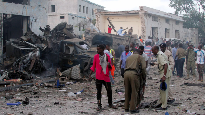 Somalia, attacco suicida a Mogadiscio vicino a una base militare. Almeno 4 vittime e 9 feriti