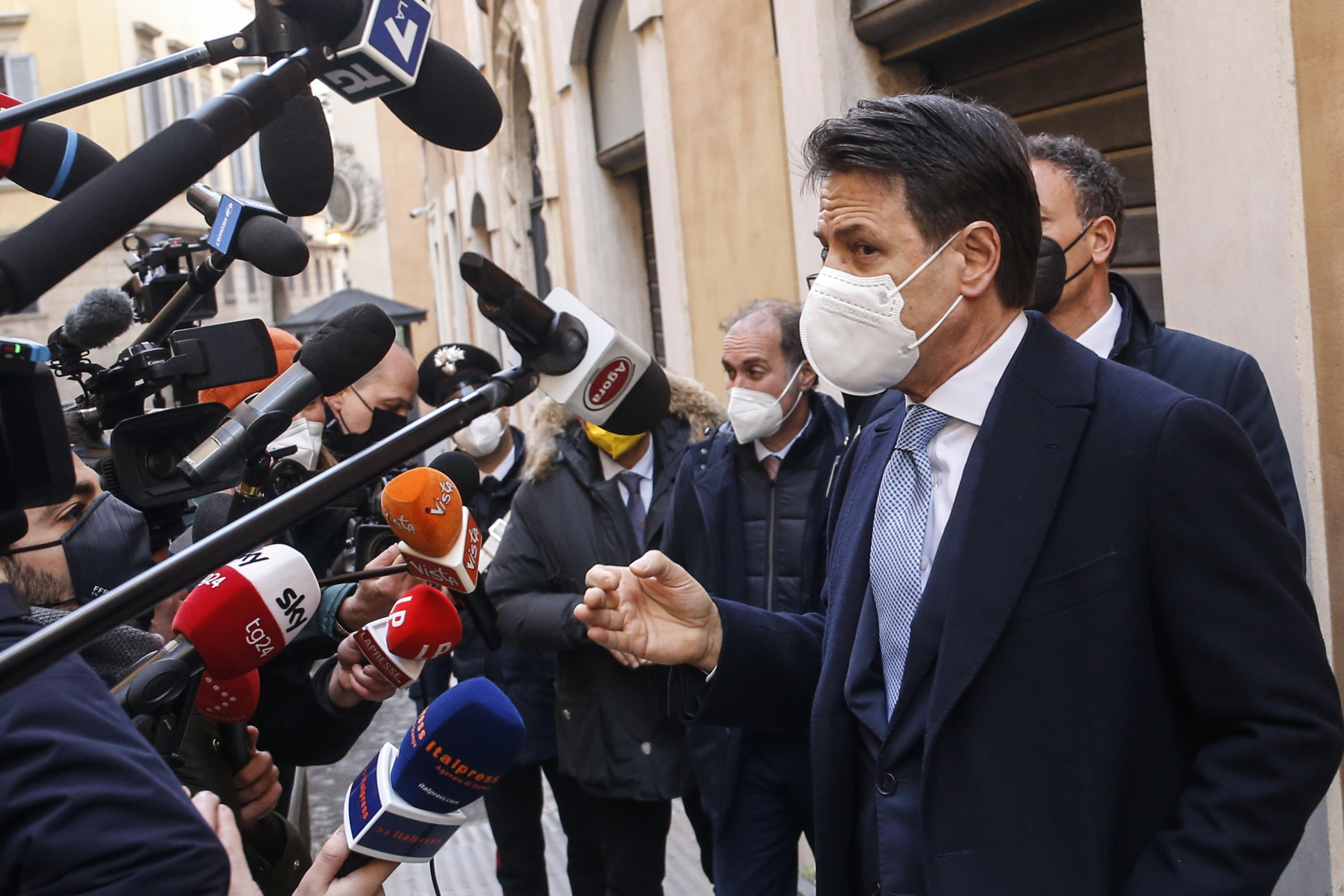 +++ RPT CORRECTION ++++Giuseppe Conte arrives for the center-left summit in Rome, Italy, January 27, 2022. ANSA/FABIO FRUSTACI