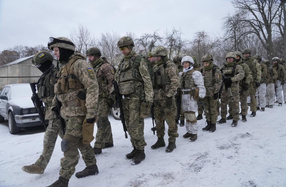 Crisi Ucraina, gli Stati Uniti ordinano alle famiglie del personale dell’ambasciata di Kiev di lasciare il Paese