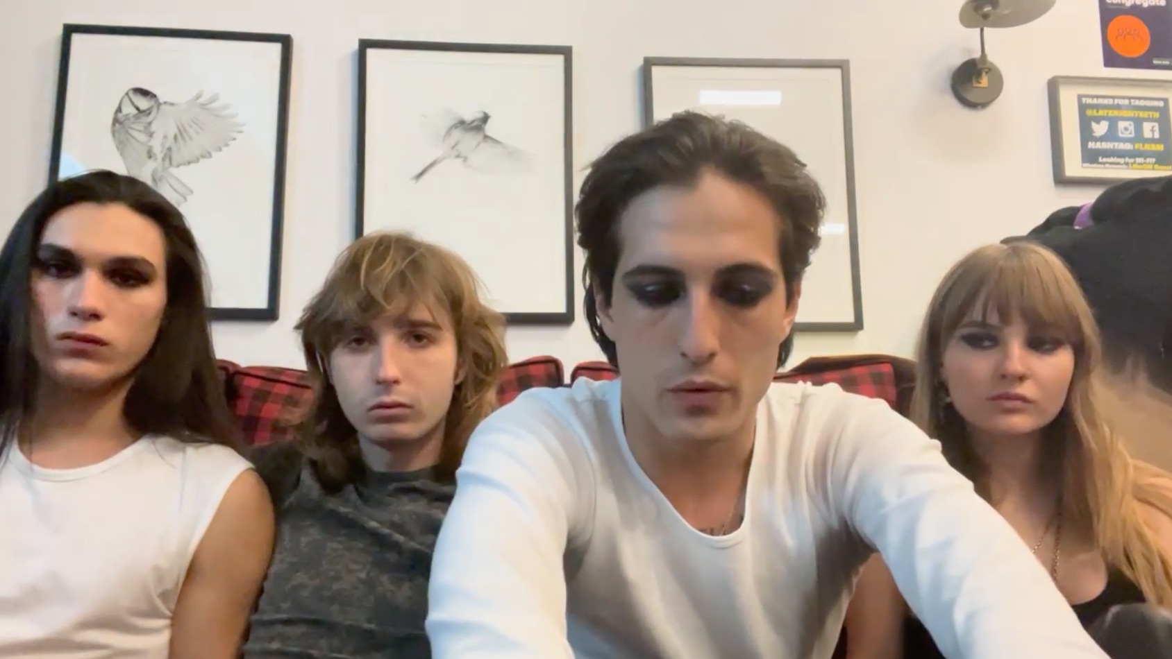 Salta il tour dei Maneskin a causa del Covid: «Siamo mortificati» – Il video