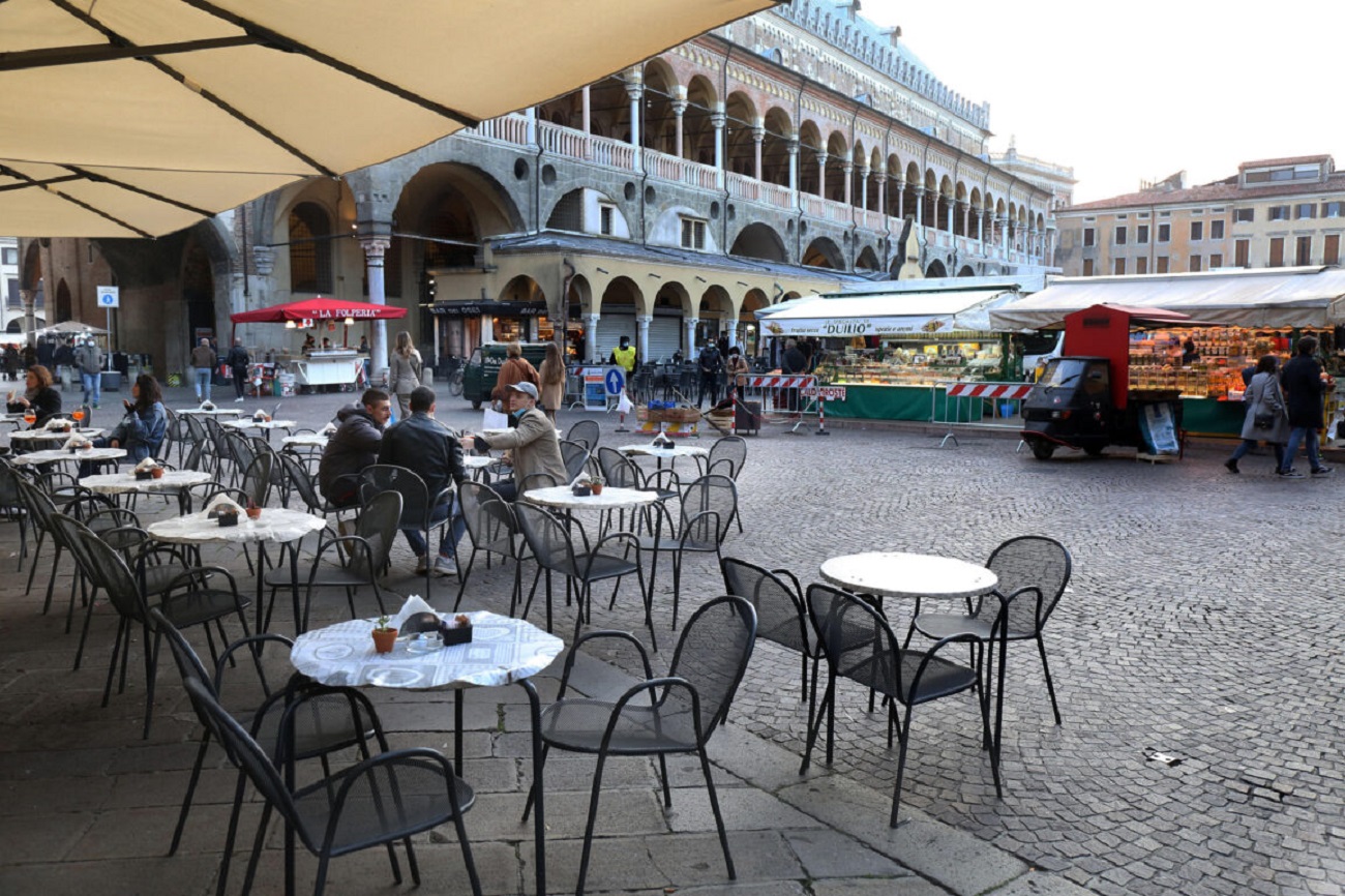 zona arancione otto regioni lombardia lazio