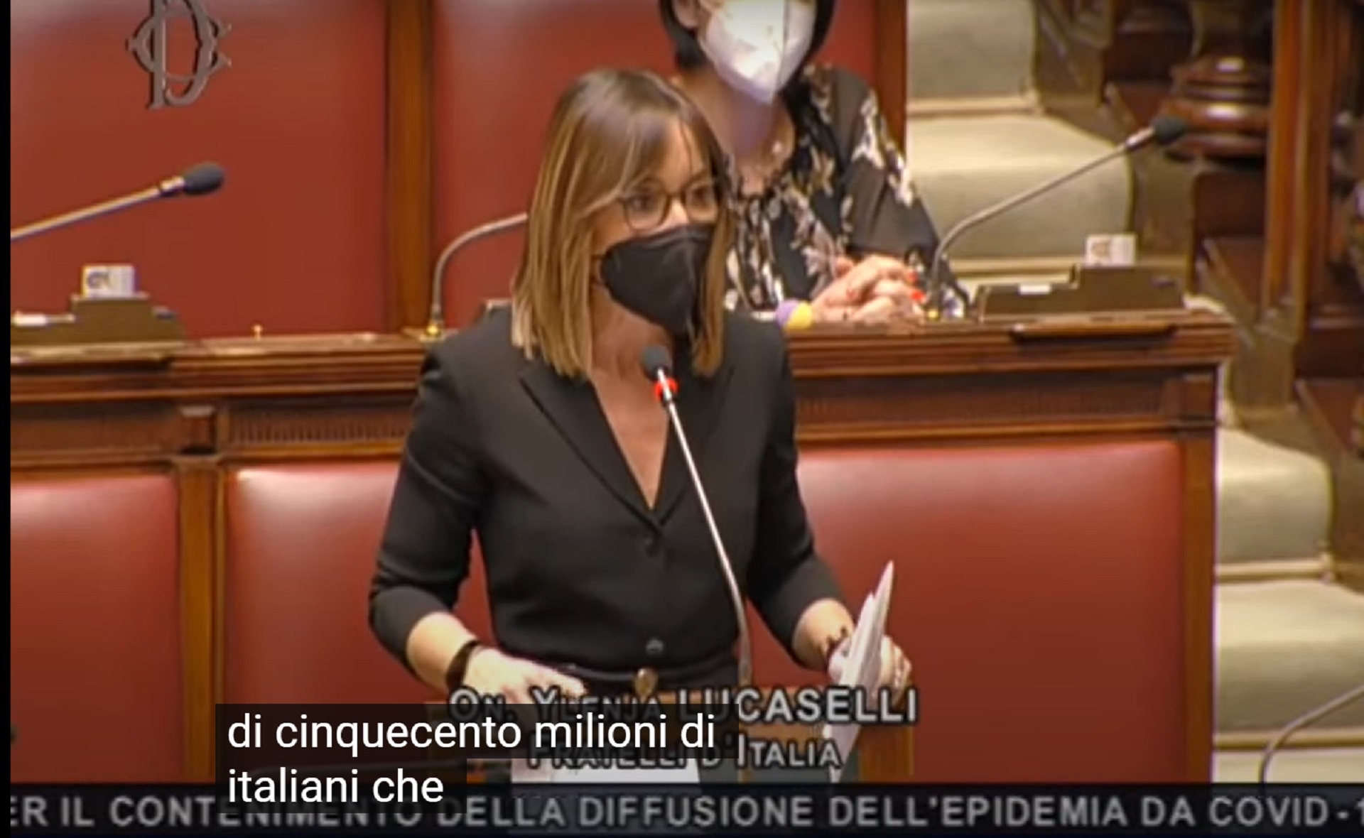 «Più di 500 milioni di italiani non potranno andare a lavoro…», scivolone della deputata Lucaselli (Fdl) sul Green pass. Poi le scuse – Il video