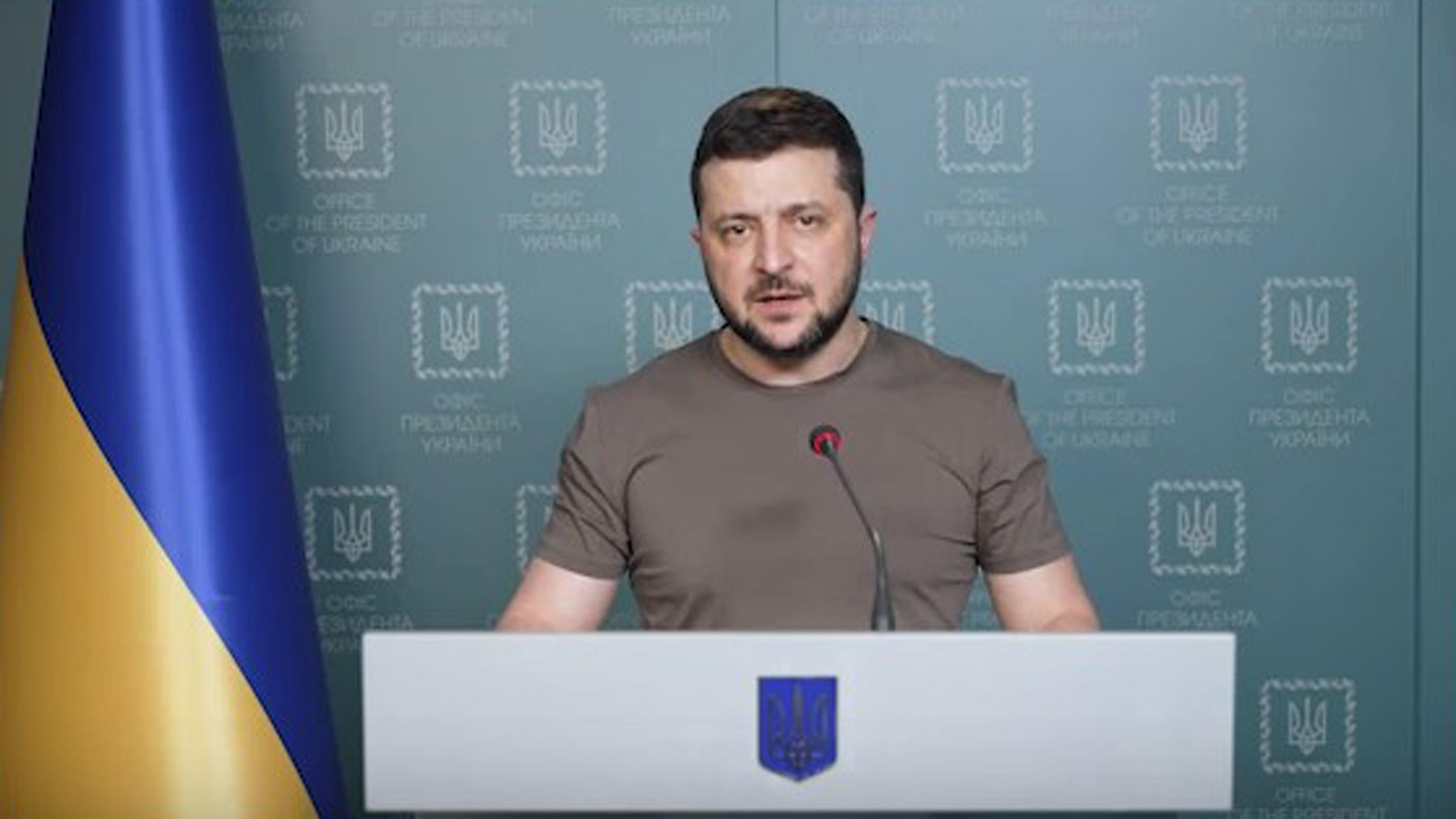 Il fermo immagine mostra il presidente ucraino, Volodymyr Zelensky, durante un suo messaggio, 29 marzo 2022.
ANSA/FERMO IMMAGINE
+++ ATTENZIONE LA FOTO NON PUO' ESSERE PUBBLICATA O RIPRODOTTA SENZA L'AUTORIZZAZIONE DELLA FONTE DI ORIGINE CUI SI RINVIA+++ ++HO NO SALES EDITORIAL USE ONLY +++