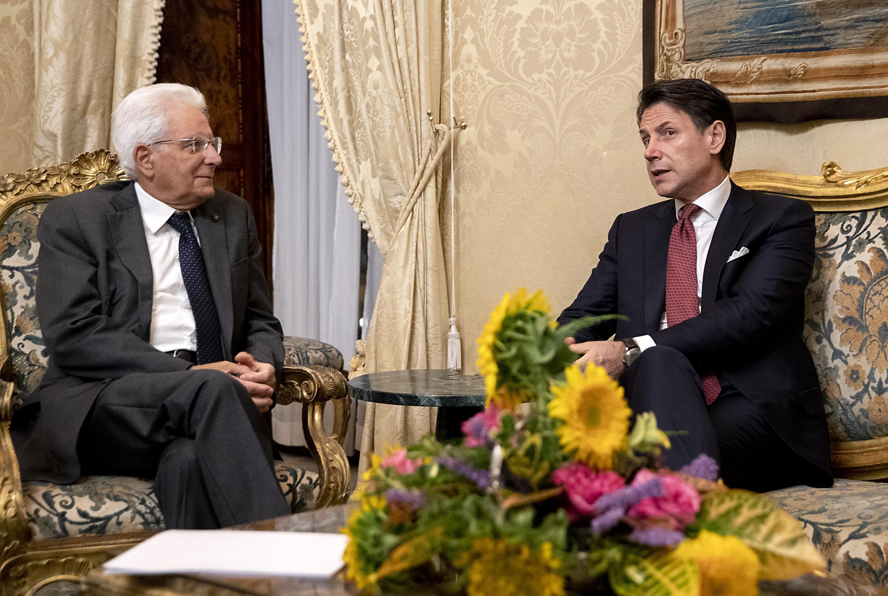 Italian President Sergio Mattarella (L) during the meeting with Italian Prime Minister Giuseppe Conte at the Quirinale Palace in Rome, Italy, 20 August 2019.
ANSA/PAOLO GIANDOTTI
+++ ANSA PROVIDES ACCESS TO THIS HANDOUT PHOTO TO BE USED SOLELY TO ILLUSTRATE NEWS REPORTING OR COMMENTARY ON THE FACTS OR EVENTS DEPICTED IN THIS IMAGE; NO ARCHIVING; NO LICENSING +++