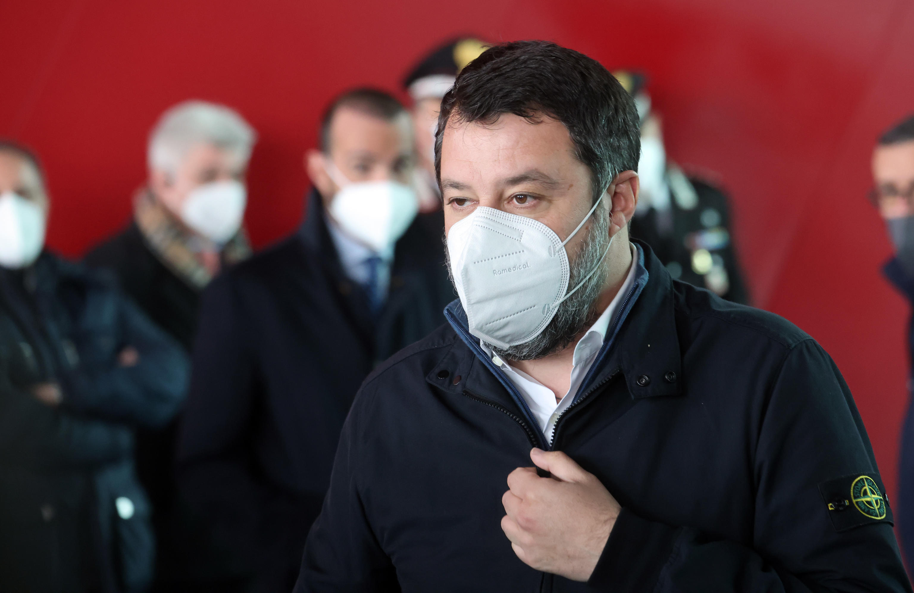 Il segretario della Lega Matteo Salvini arriva in fiera a Rho per visitare il salone della calzatura. Milano 14 Marzo 2022.
ANSA / MATTEO BAZZI