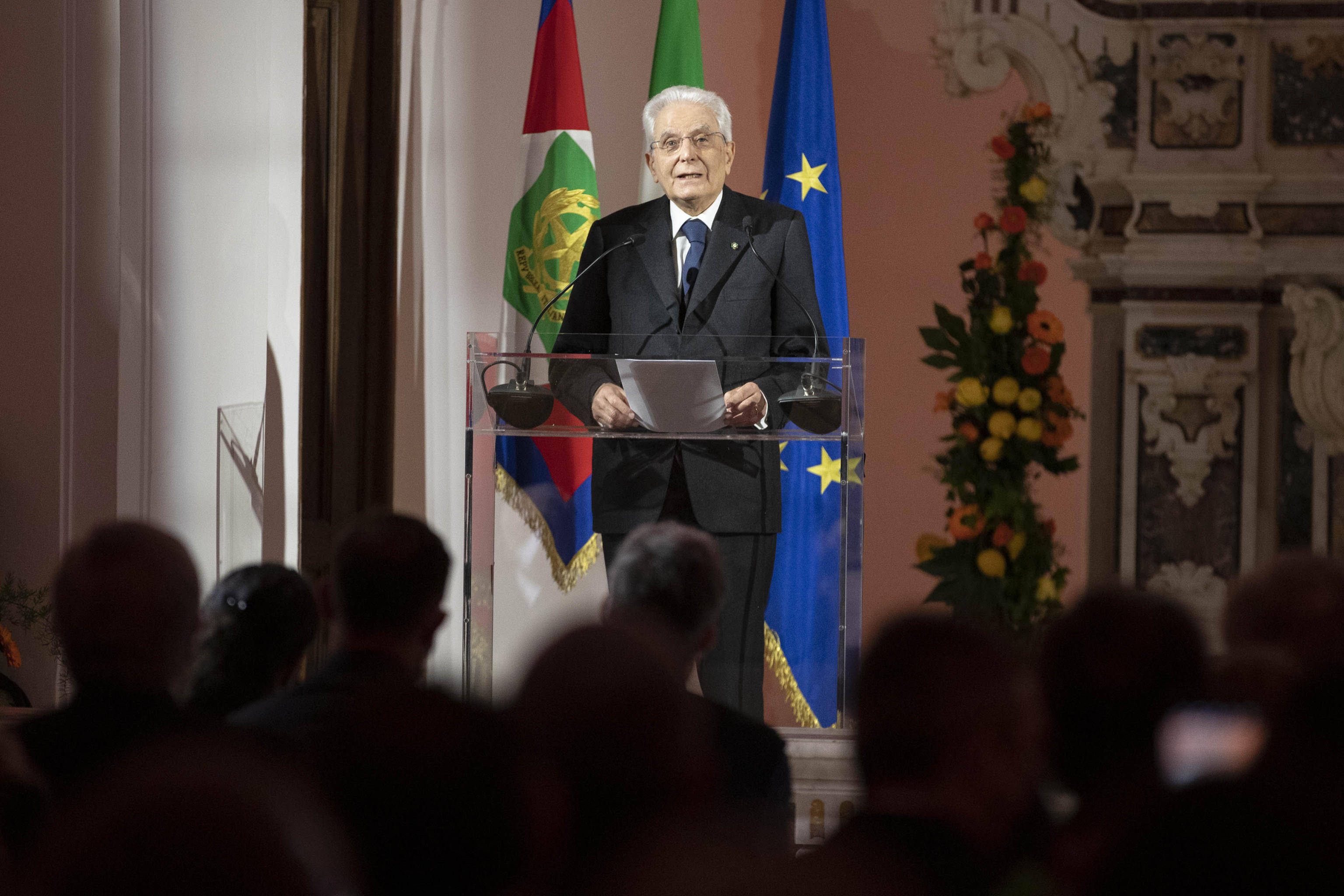 Il presidente della Repubblica Sergio Mattarella,in occasione del suo indirizzo di saluto alla cerimonia di inaugurazione di Procida, a capitale della cultura 2022, 9 aprile 2022. ANSA/Francesco Ammendola - Ufficio per la Stampa e la Comunicazione della Presidenza della Repubblica +++ NO SALES, EDITORIAL USE ONLY +++