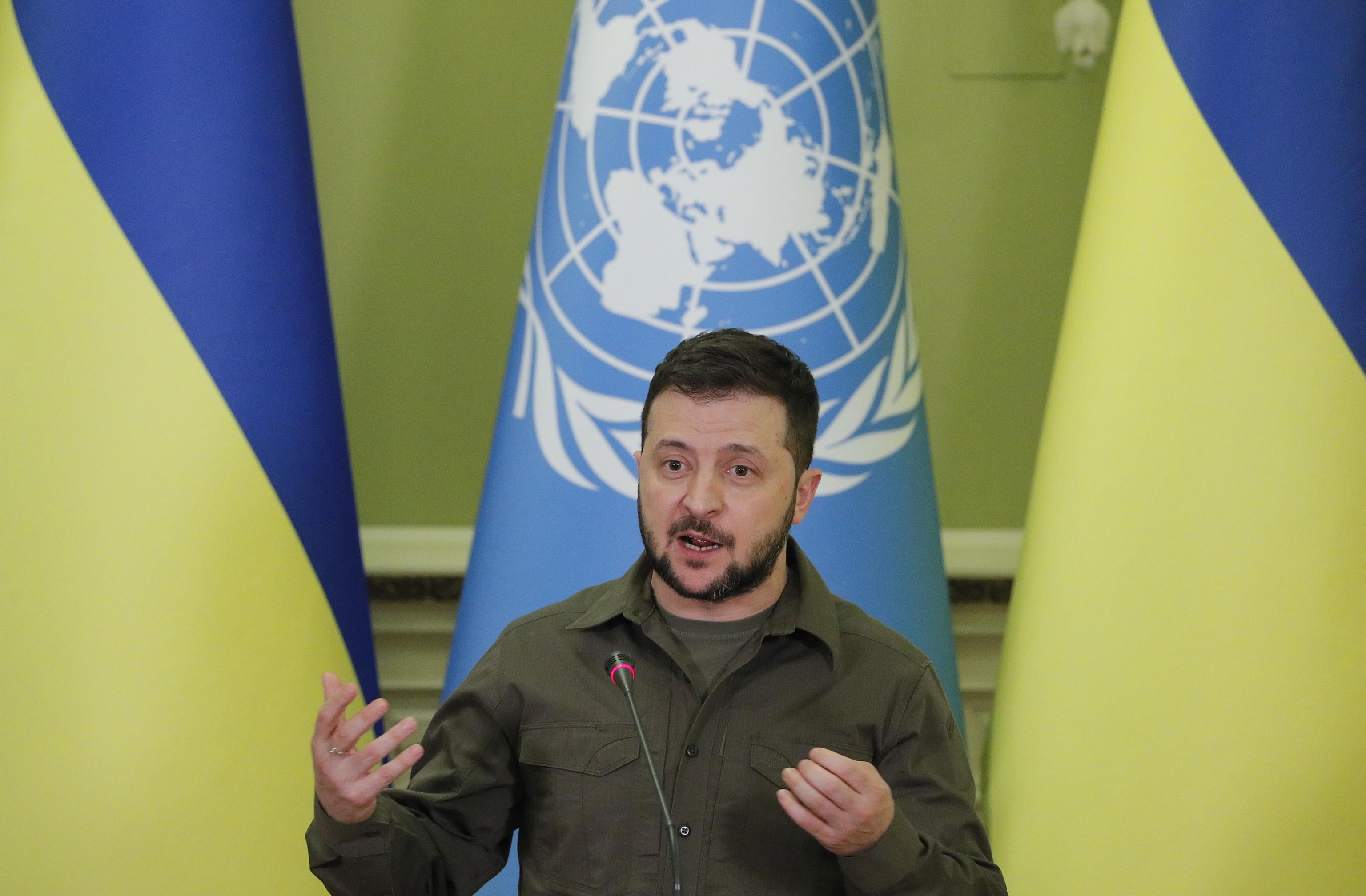 epa09914798 Ukrainian President Volodymyr Zelensky speaks during the joint press conference with UN Secretary-General Antonio Guterres (not pictured) in Kyiv (Kiev), Ukraine, 28 April 2022. The UN Secretary-General is on a working visit in Ukraine after his visit to Moscow on 26 April 2022.  EPA/SERGEY DOLZHENKO