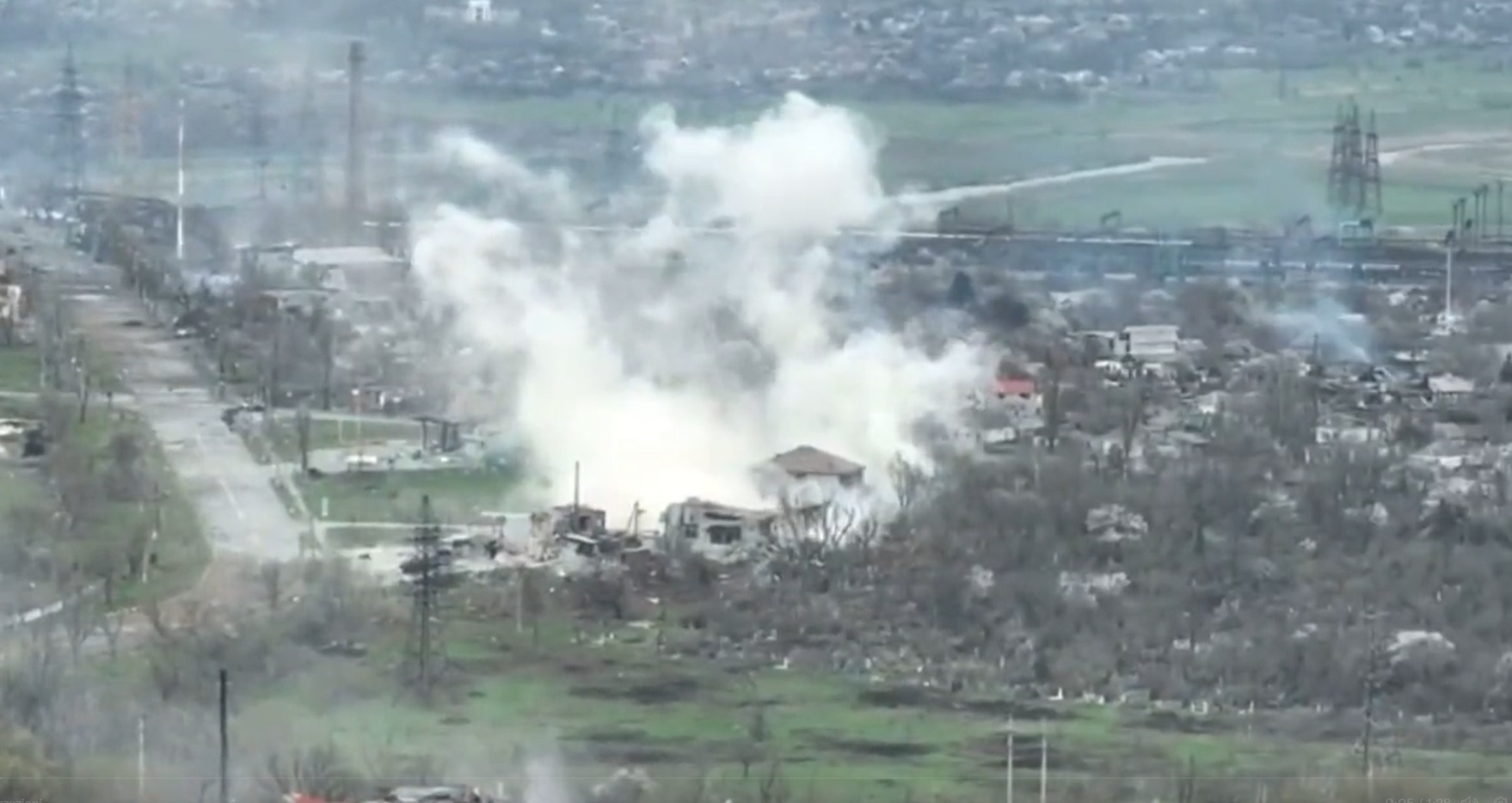 bombardamento mariupol azovstal video