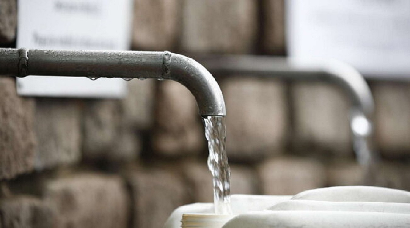 Verona, la prima mossa del neosindaco Tommasi è contro la siccità: scatta il limite all’uso dell’acqua potabile