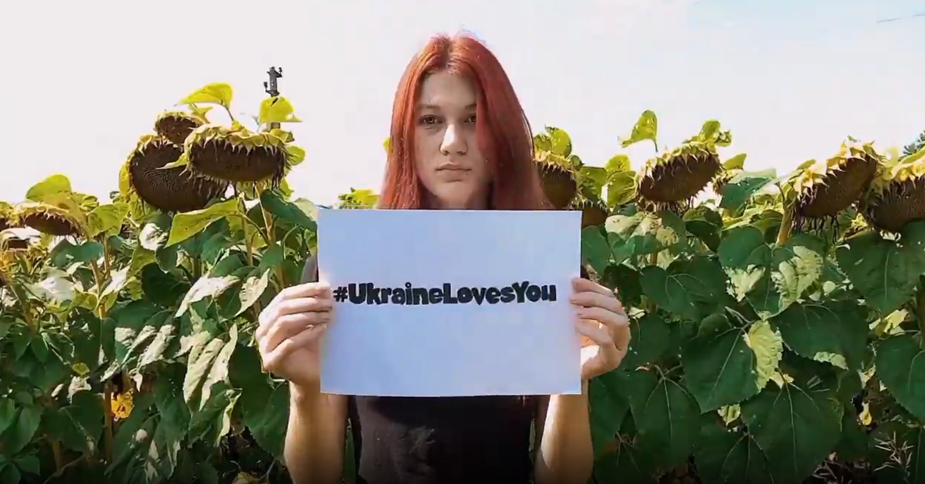 Maneskin, i fan ucraini ringraziano la band da tutti gli angoli del Paese: «Prima o poi arriverà il giorno del vostro concerto a Kiev» – Il video