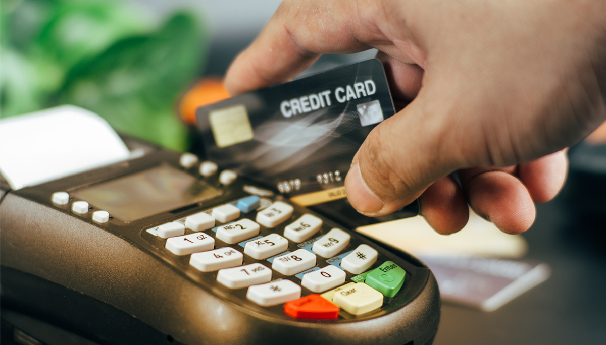 ATMs, credit cards, and commissions: How much do merchants charge to pay using POS