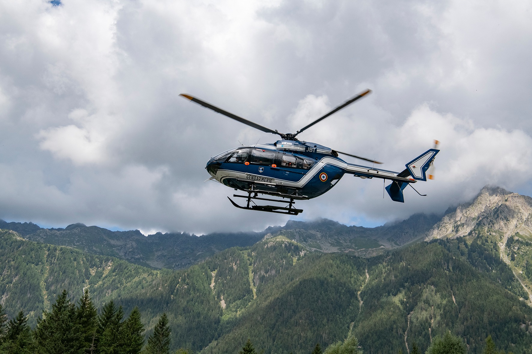 monte bianco scalata 15 mila euro sindaco