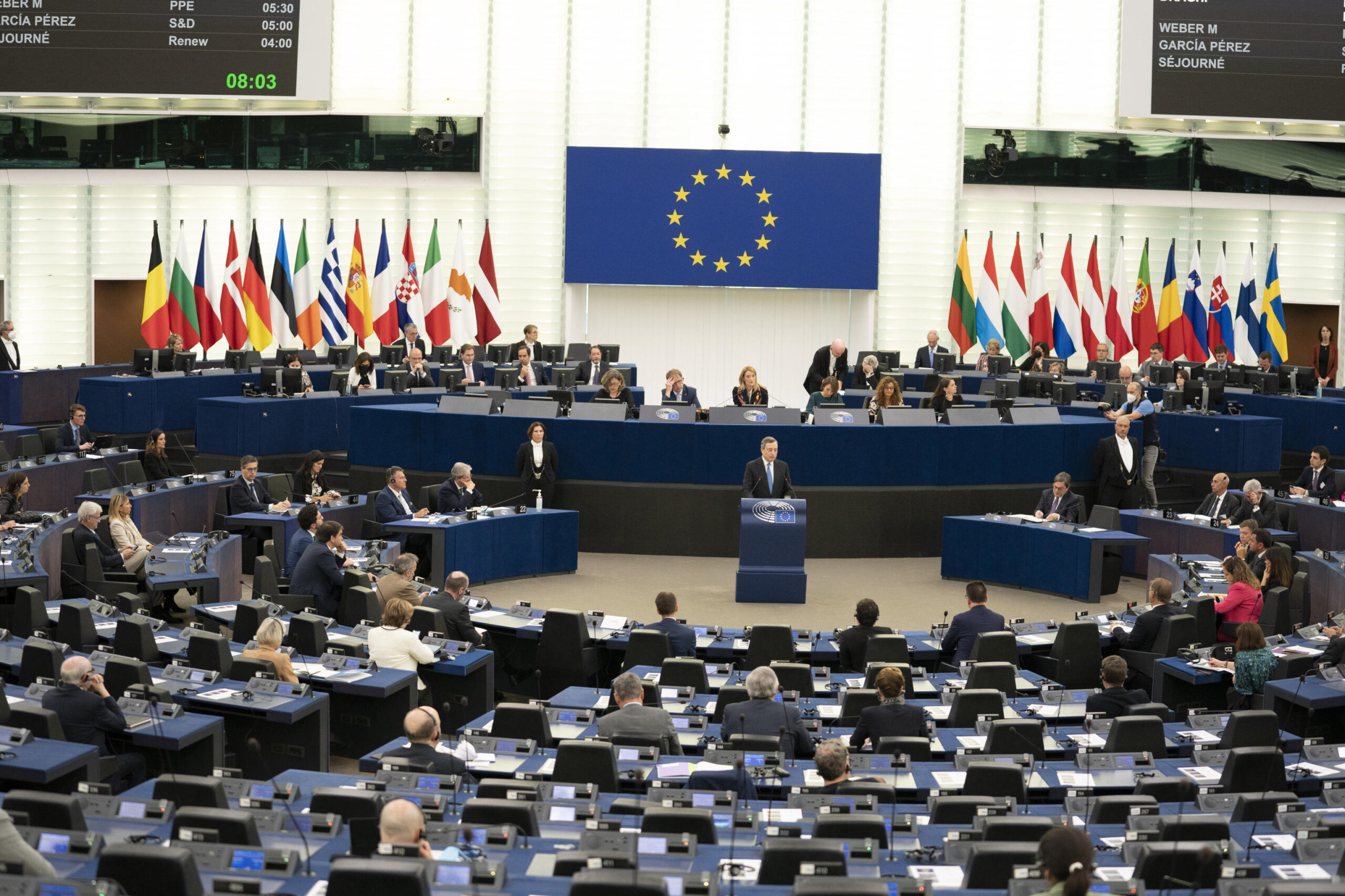El Parlamento Europeo aprueba la resolución sobre “Rusia como Estado terrorista”.  M5s se abstienen, 4 eurodiputados italianos v