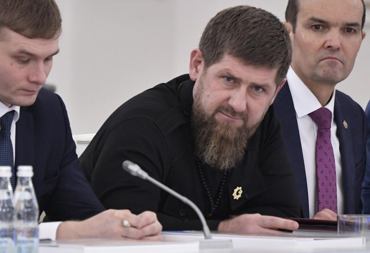 Ukraina och Tjetjeniens ledare Kadyrov tillkännager återvändande till striden…