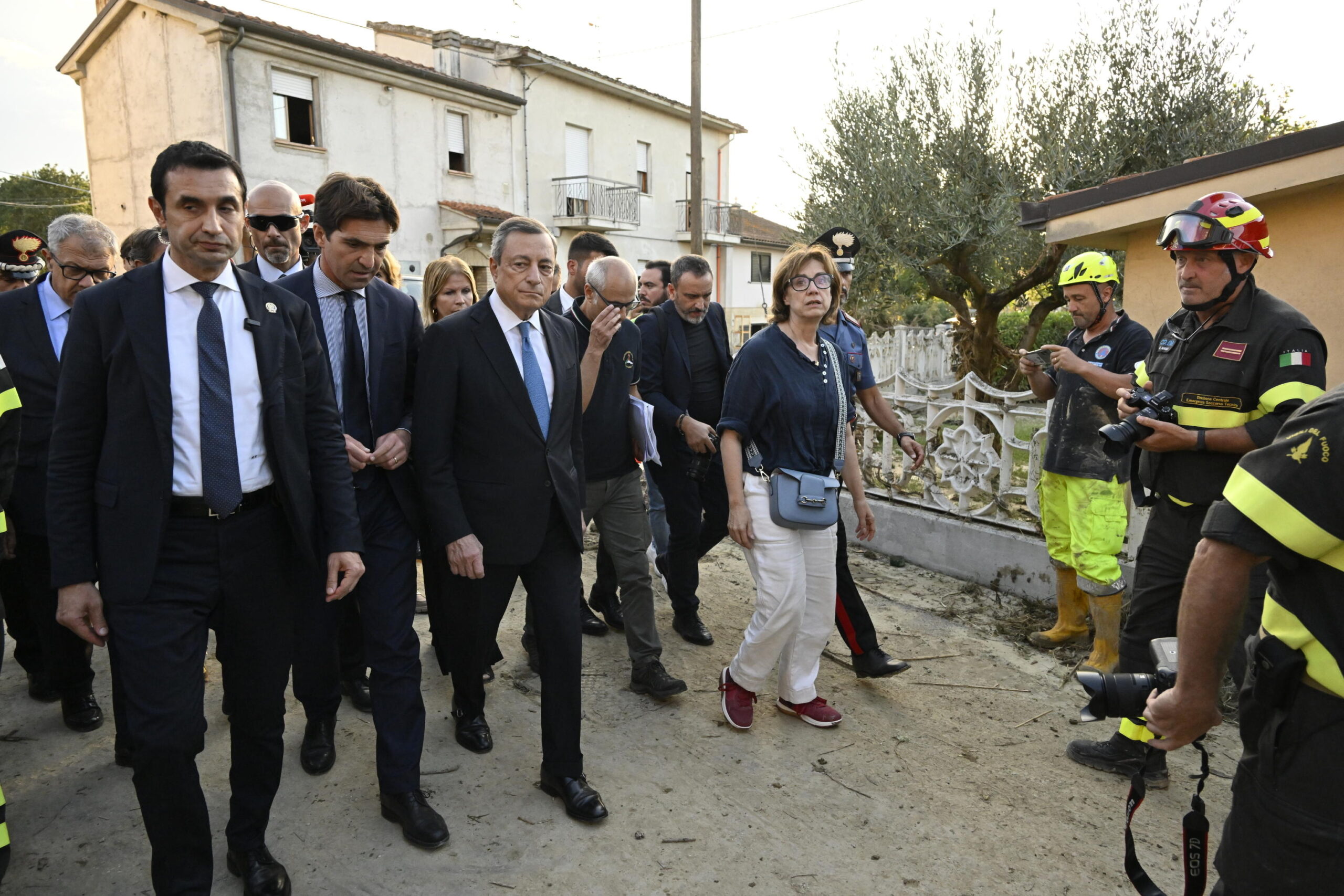 Italian Prime Minister, Mario Draghi, during his visit in Pianello di Ostra after an overnight multicellular thunderstorm which caused flash floods, Marche Region, central Italy, 16 September 2022. At least nine people died following flash floods and heavy winds.
ANSA/ALESSANDRO DI MEO