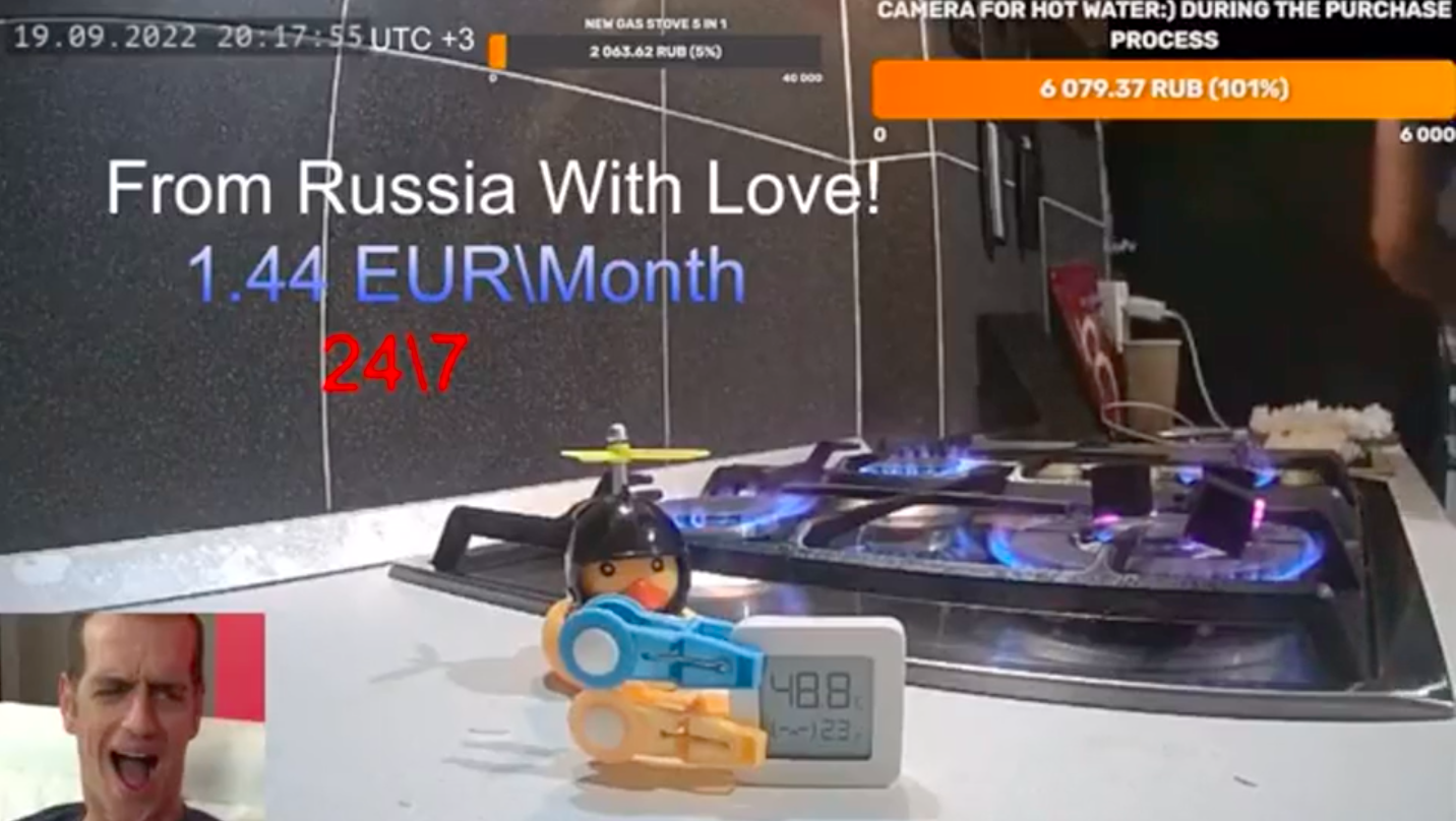 Il russo che tiene i fornelli del gas accesi tutto il giorno per sfottere l’Europa (e finisce bannato da Twitch) – Il video