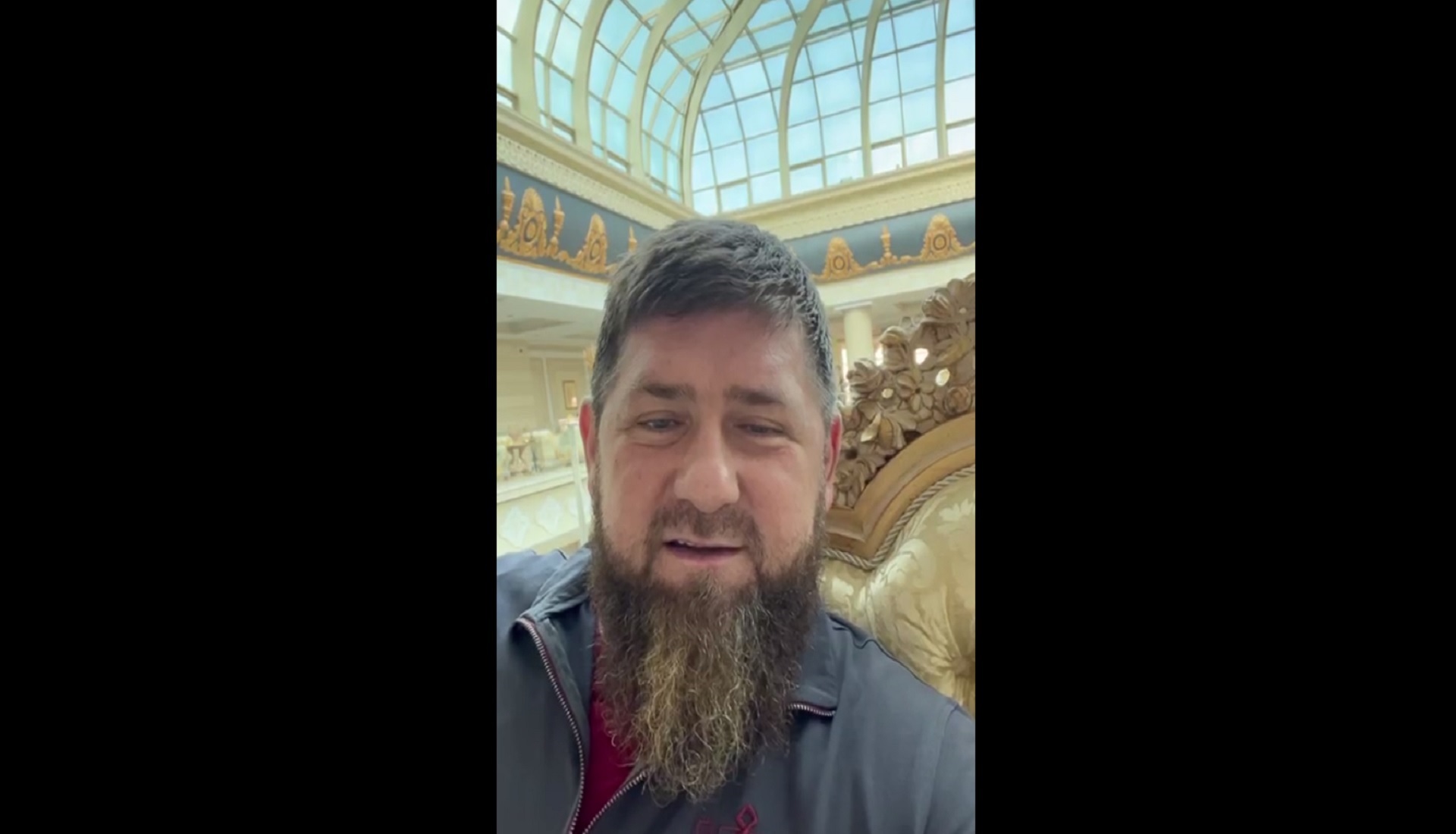 Il leader ceceno Kadyrov indossa la mimetica firmata Louis Vuitton