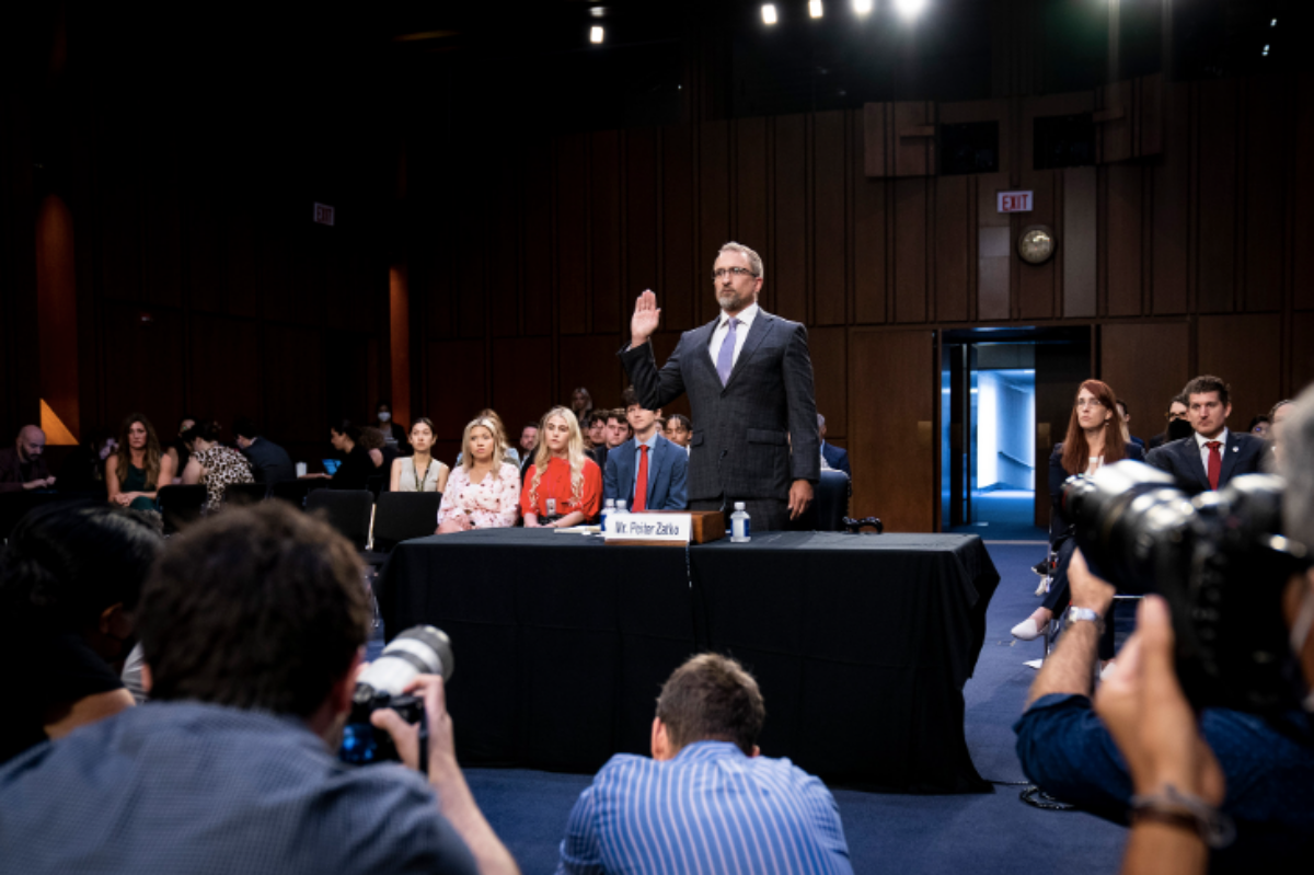 Twitter, le accuse dell’ex capo della sicurezza al Senato Usa: «Mette a rischio la sicurezza nazionale» – Il video