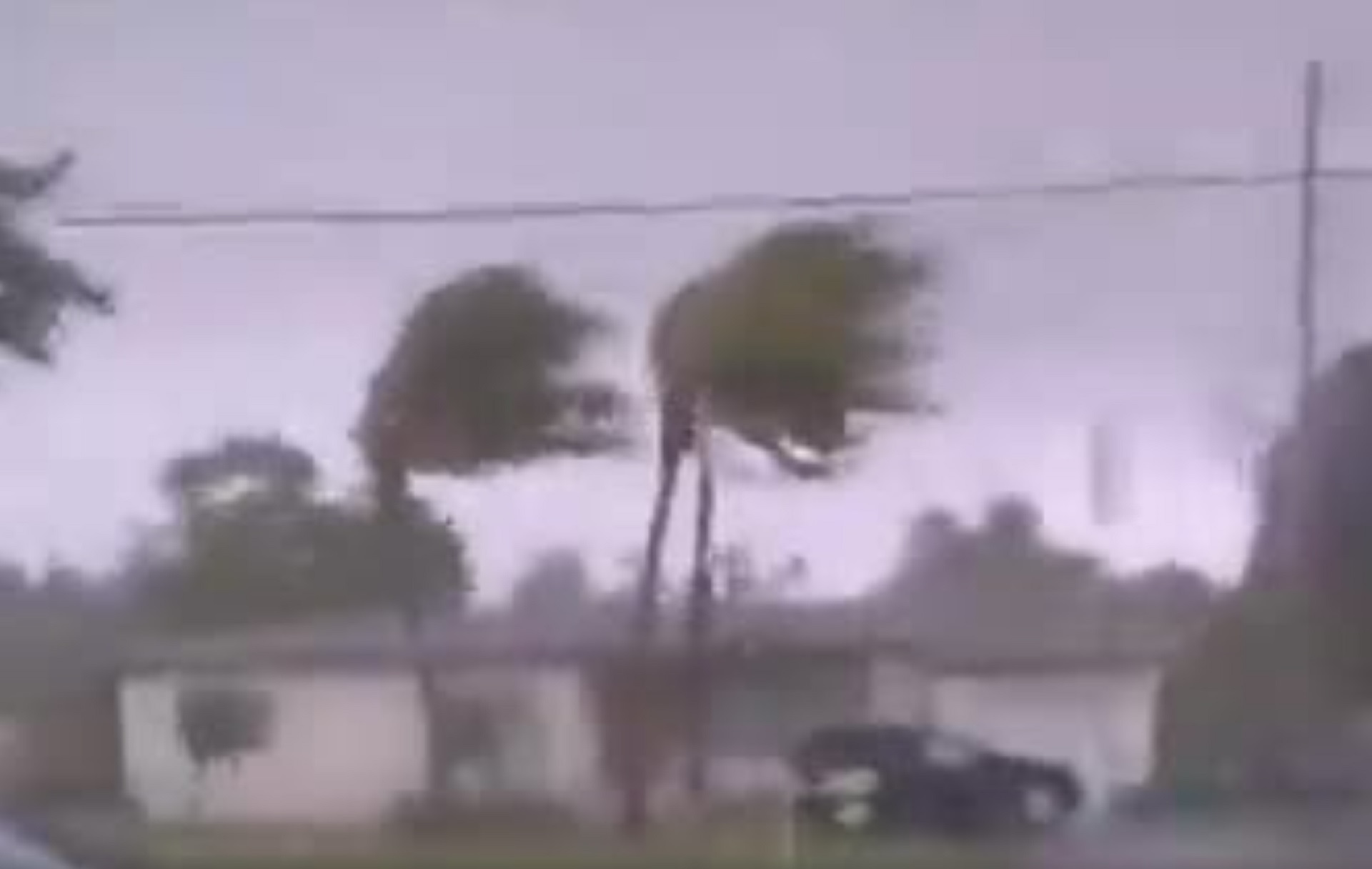 Uragano Ian, in Florida almeno 15 morti accertati. Gli esperti: «Si è rafforzato e ora punta verso Carolina e Georgia» – Il video