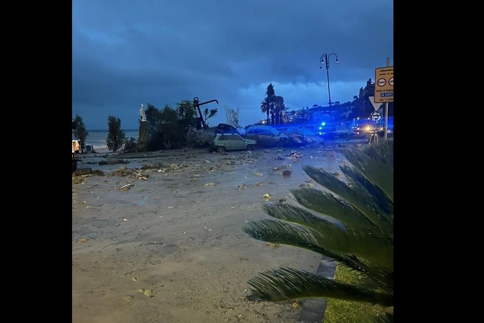 Maltempo A Ischia 4 Dispersi Tra Cui Una Famiglia Con Un Neonato Il 
