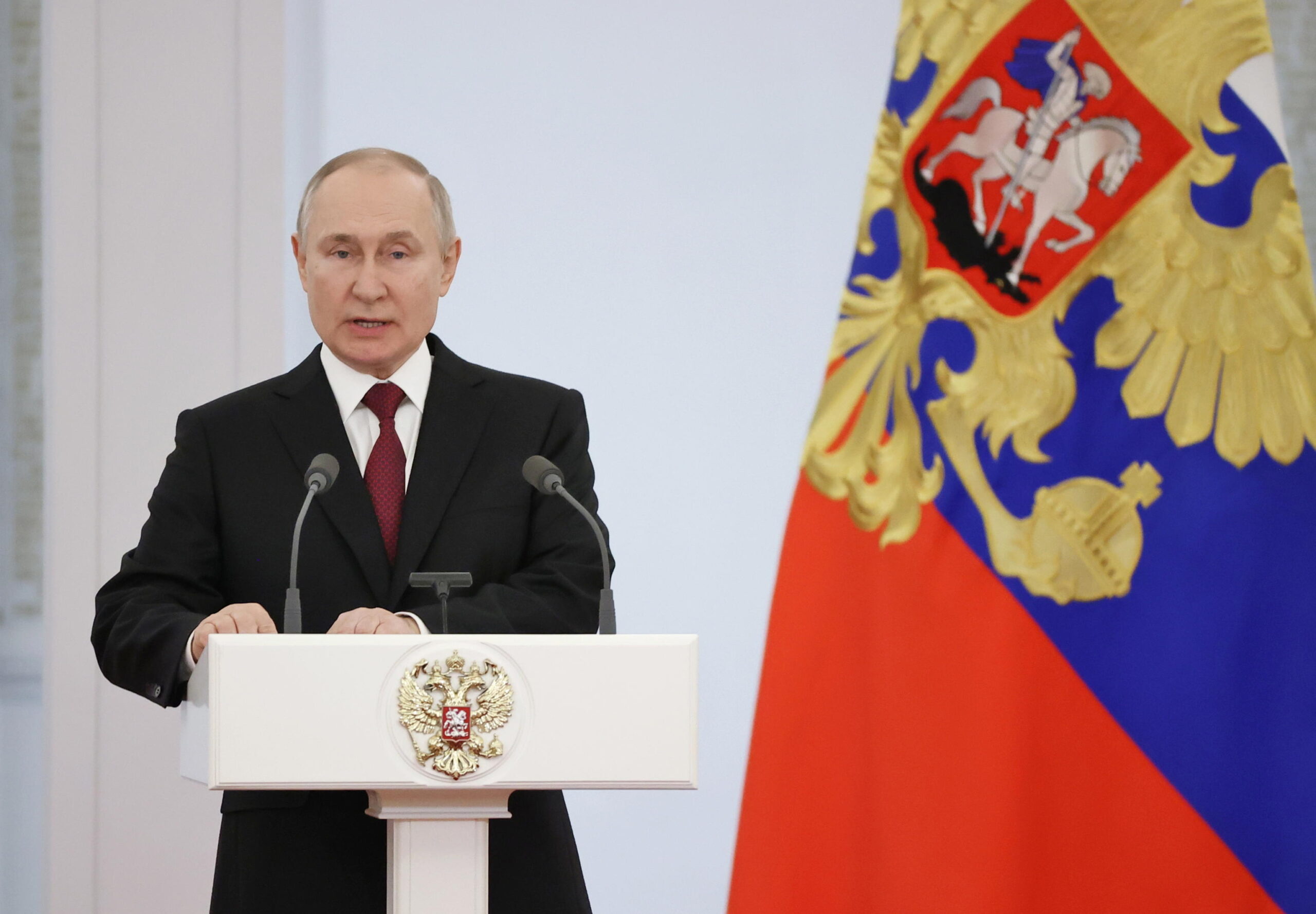 Putin: «Inevitabile un accordo sull’Ucraina. Price cap? Taglieremo la produzione di petrolio». Incontro tra funzionari Usa Russia a Istanbul