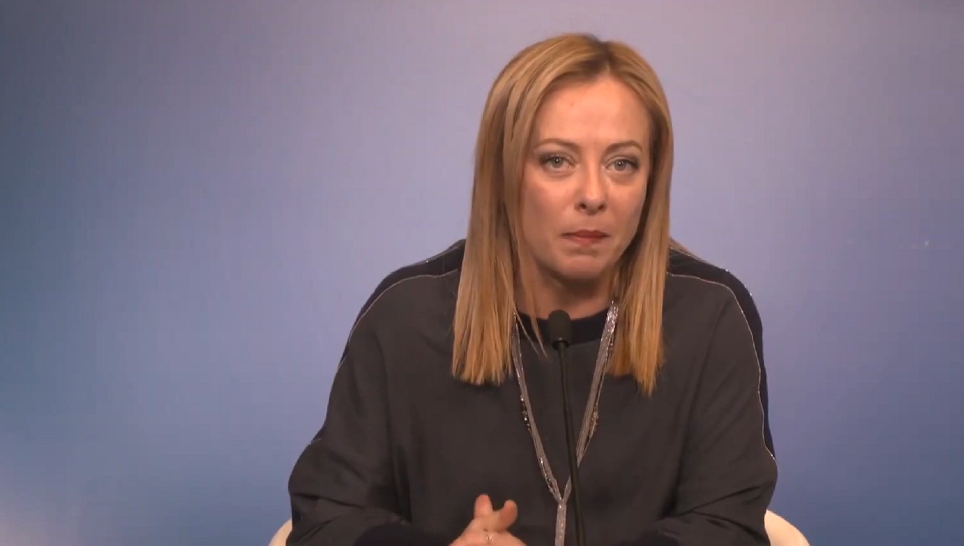Dopo Dante di destra, tocca a Garibaldi. Meloni alla convention FdI: «O si fa l’Italia o si muore» – Il video