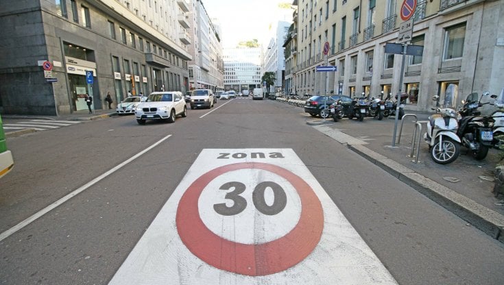 L'ordine del giorno: «A Milano limite di 30 chilometri all'ora per tutta la  città dal 2024» - Open
