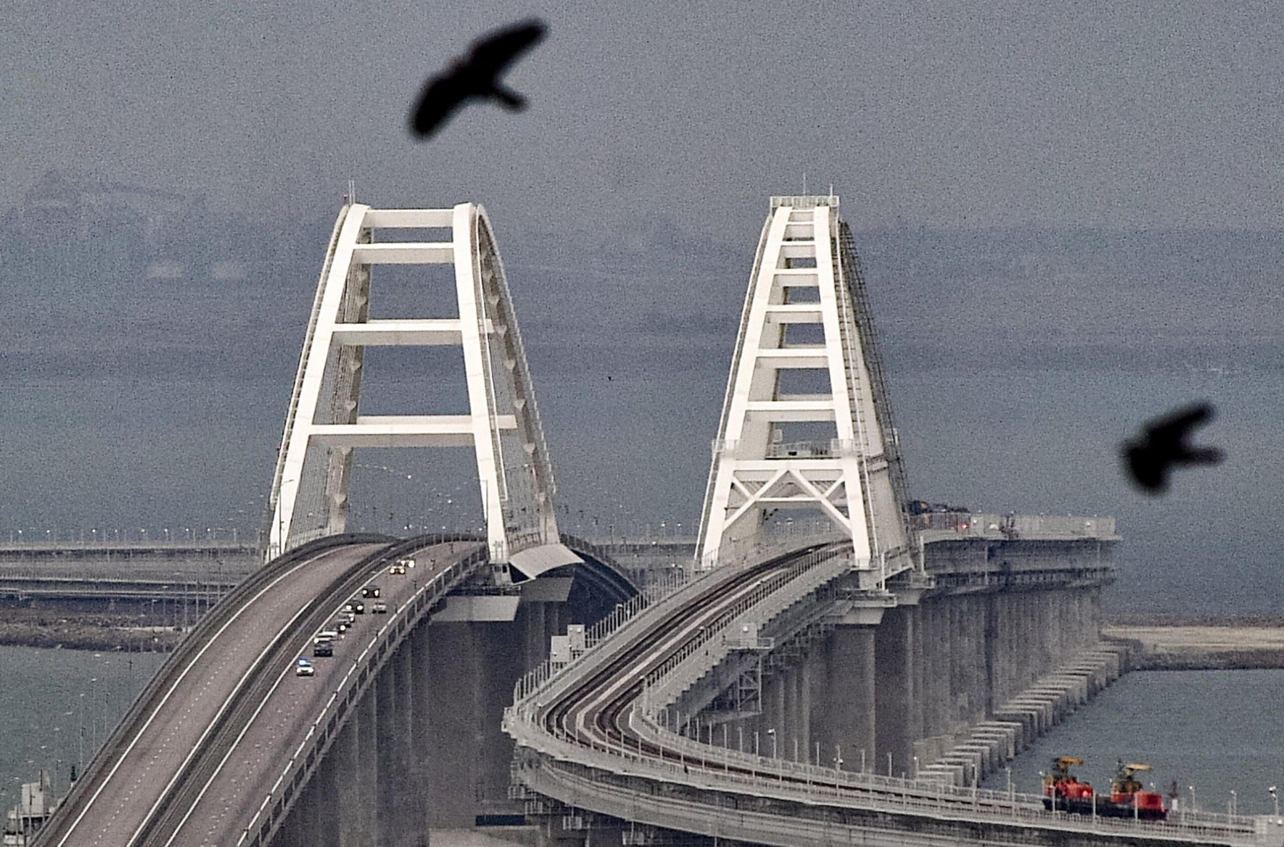 Dall’abbattimento del ponte di Kerch alla stretta sui diritti per i filorussi, il piano di Kiev in 12 punti per liberare la Crimea