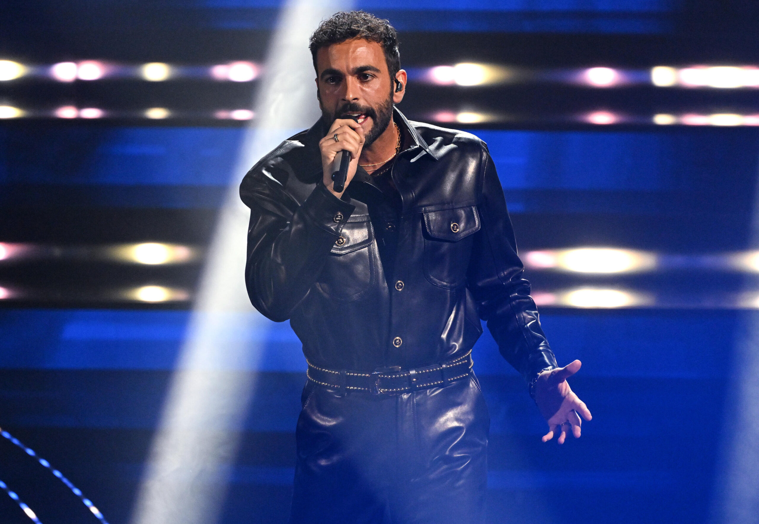 Italian singer Marco Mengoni performs on stage at the Ariston theatre during the 73rd Sanremo Italian Song Festival, in Sanremo, Italy, 07 February 2023. The music festival will run from 07 to 11 February 2023.  ANSA/ETTORE FERRARI