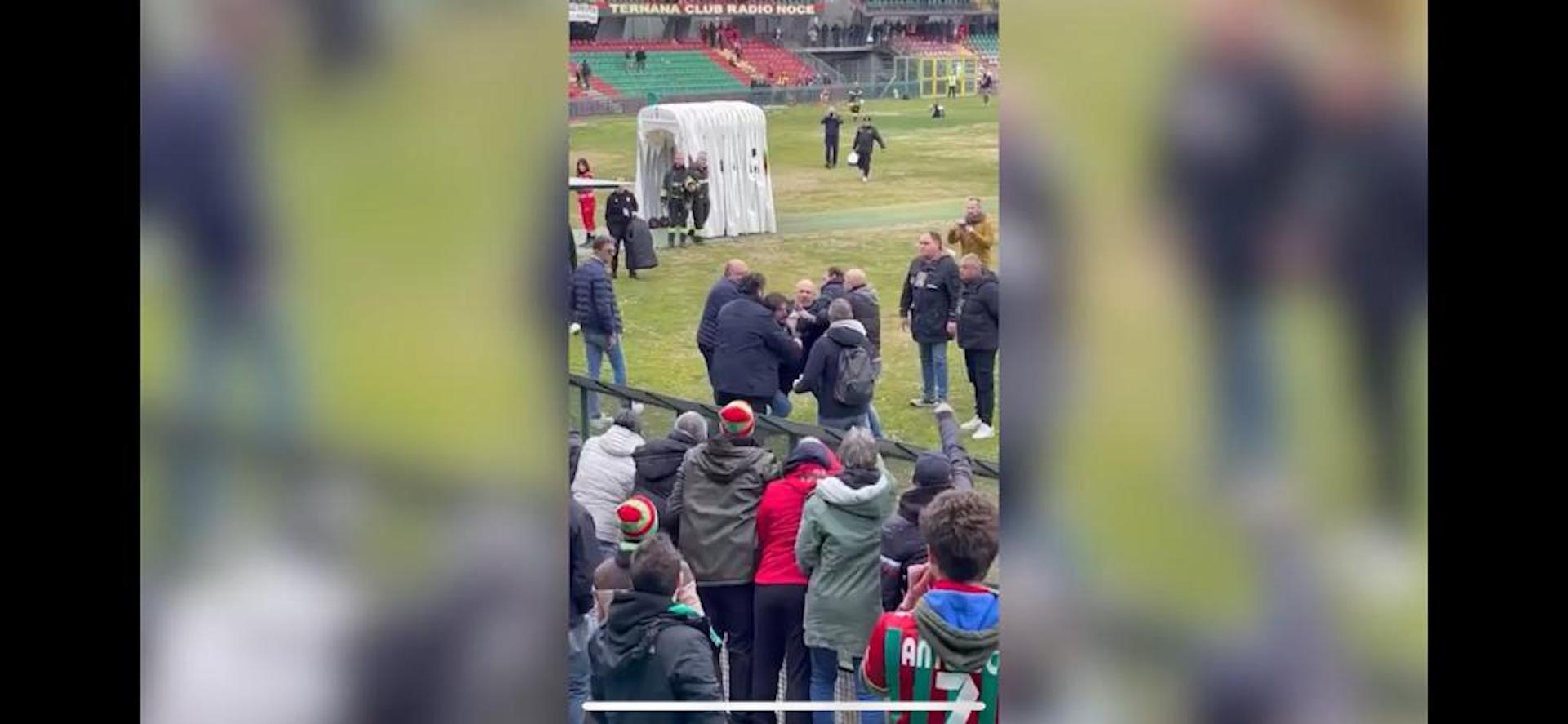 Calcio, il presidente della Ternana Bandecchi sputa contro i tifosi: «Sono un uomo e mi faccio rispettare» – Il video