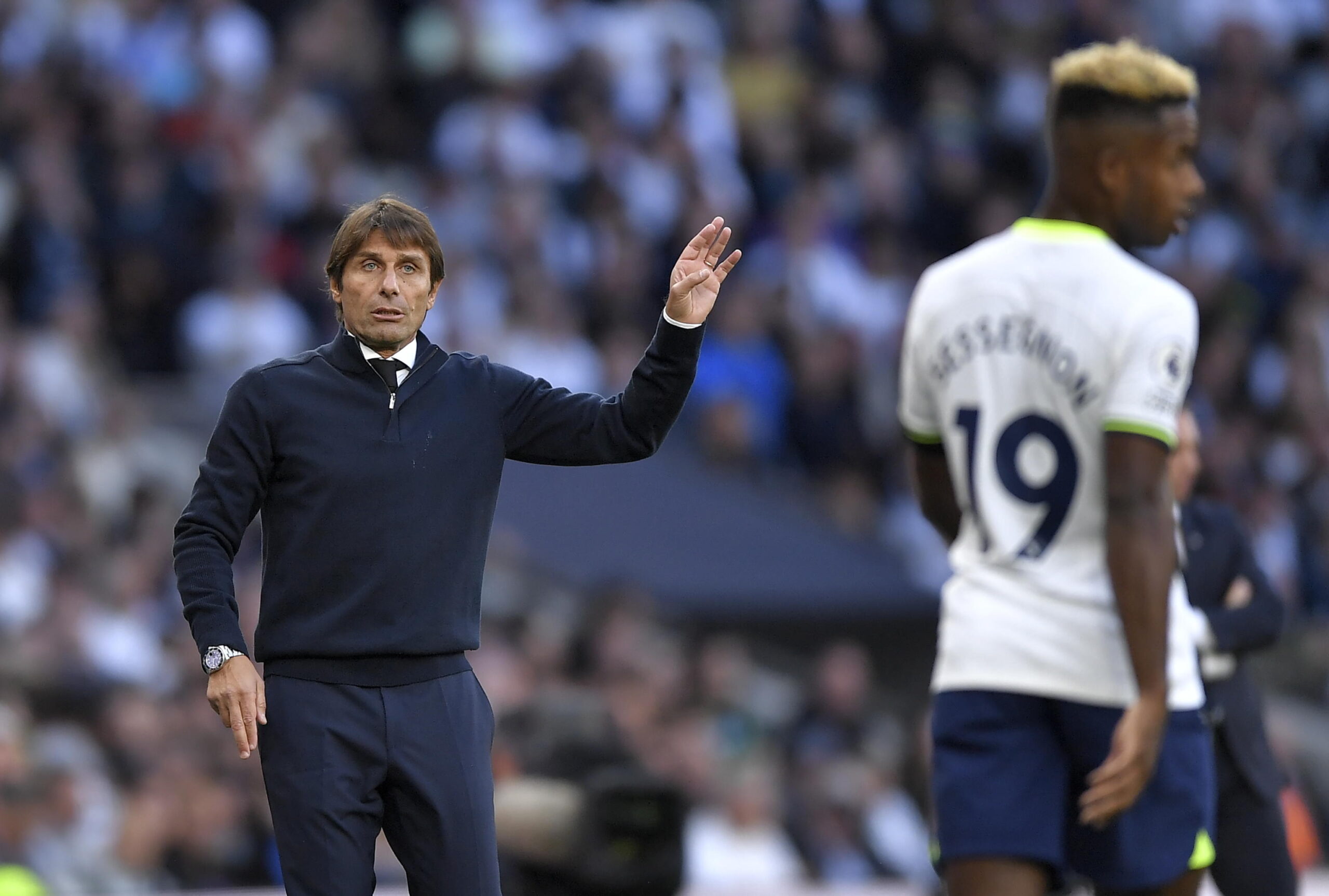 Antonio Conte saluta il Tottenham: «Il nostro viaggio insieme è finito»