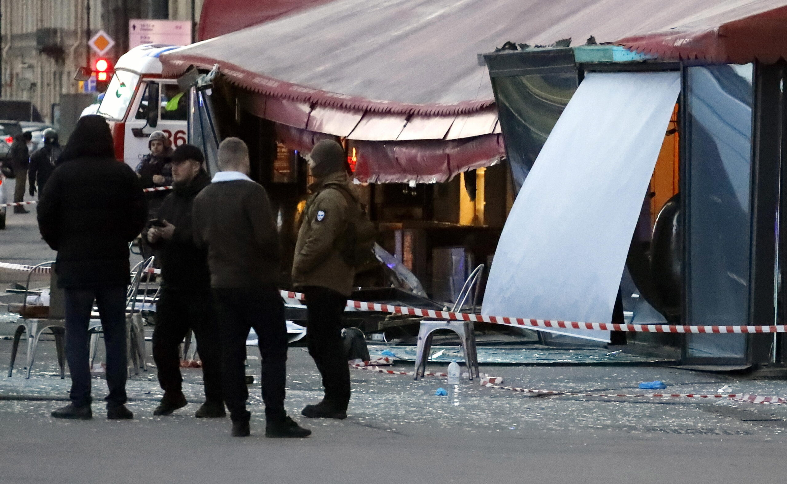 Теракт вчера в питере. Взрыв в кафе в Санкт-Петербурге. Взрыв в Питере в кафе 2 апреля 2023.
