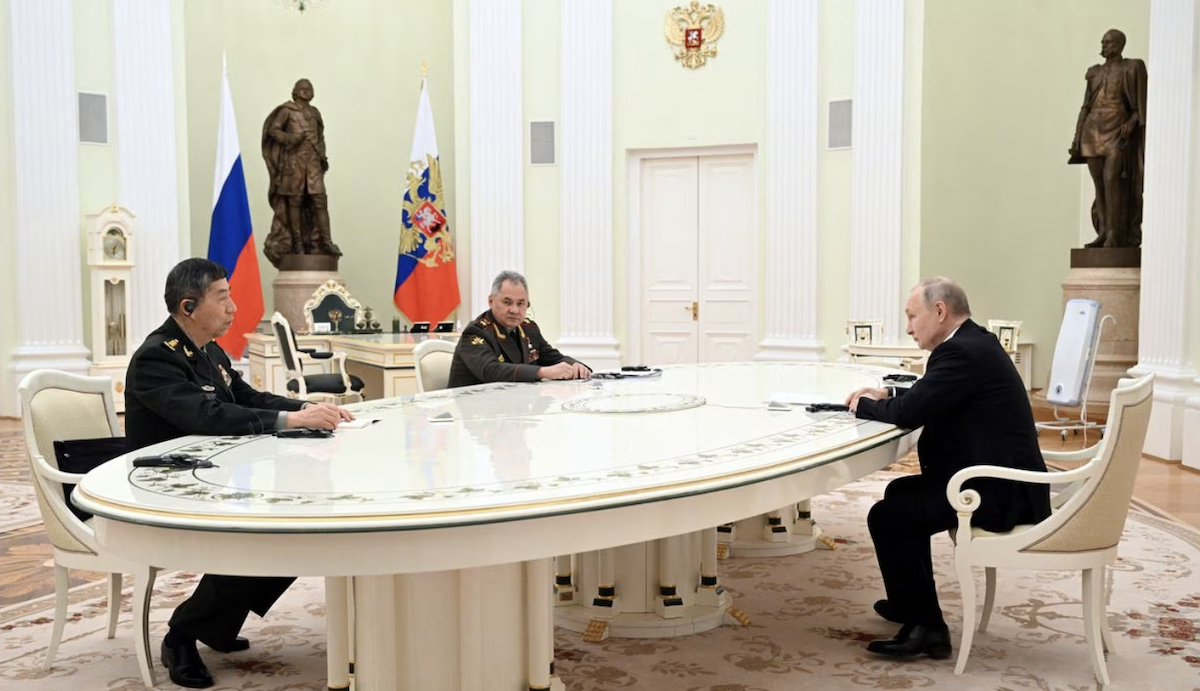 Putin receives the Chinese Defense Minister and relaunches the Moscow-Beijing axis: “We have comprehensive military cooperation”