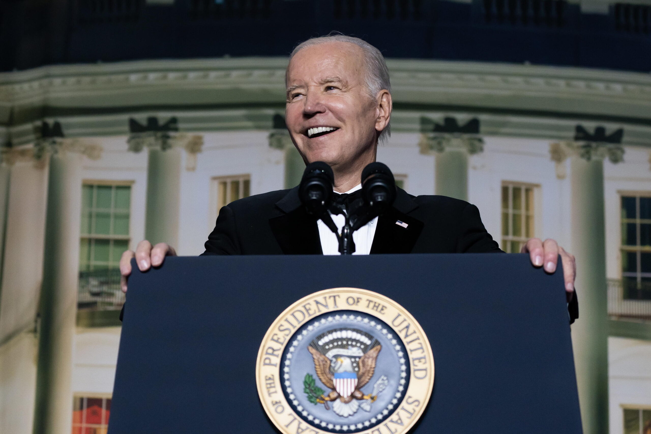 epa10599362 US President Joe Biden speaks during the White House Correspondents' Association (WHCA) dinner in Washington, DC, USA, 29 April 2023. The annual dinner raises money for WHCA scholarships and honors the recipients of the organization's journalism awards.  EPA/Nathan Howard / POOL