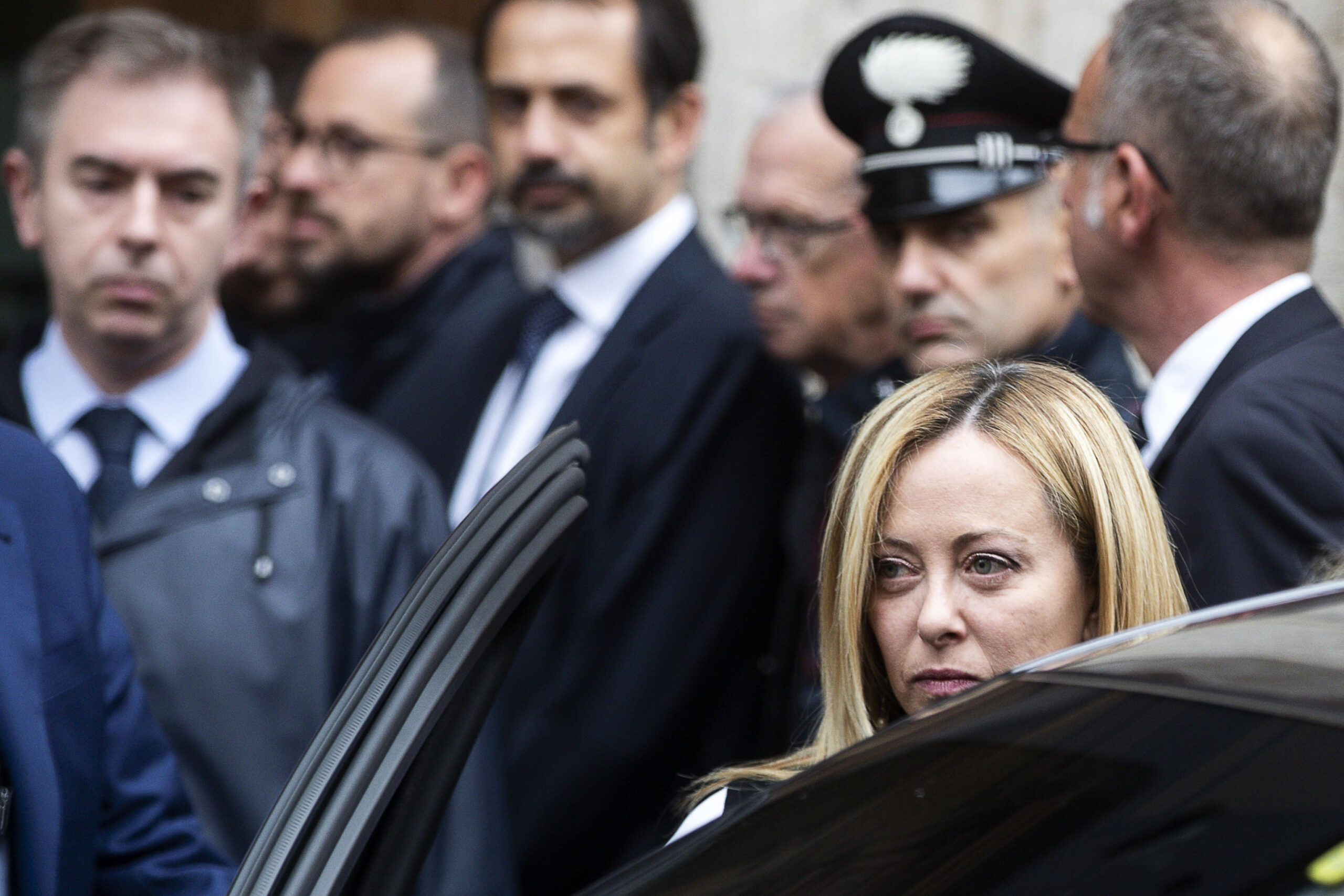 La presidente del Consiglio Giorgia Meloni durante la camera ardente del senatore di Fratelli d'Italia (FdI) Andrea Augello allestita al Senato, Roma, 01 maggio 2023. ANSA/ANGELO CARCONI