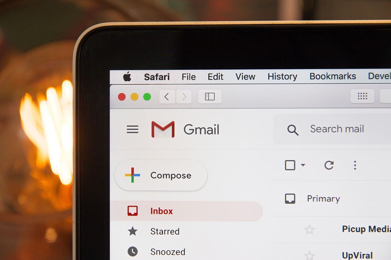 Blue ticks arrive in Gmail.  How does the new system work to avoid online scams