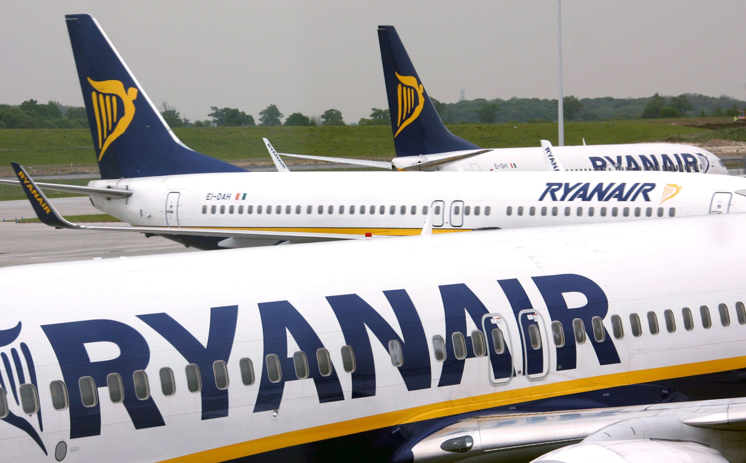 https://static.open.online/wp-content/uploads/2023/05/ryanair-malpensa-scaled.jpeg