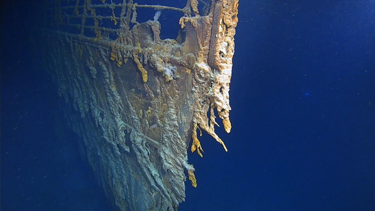 Sommergibile da turismo disperso nell'Oceano: in pericolo 5 persone