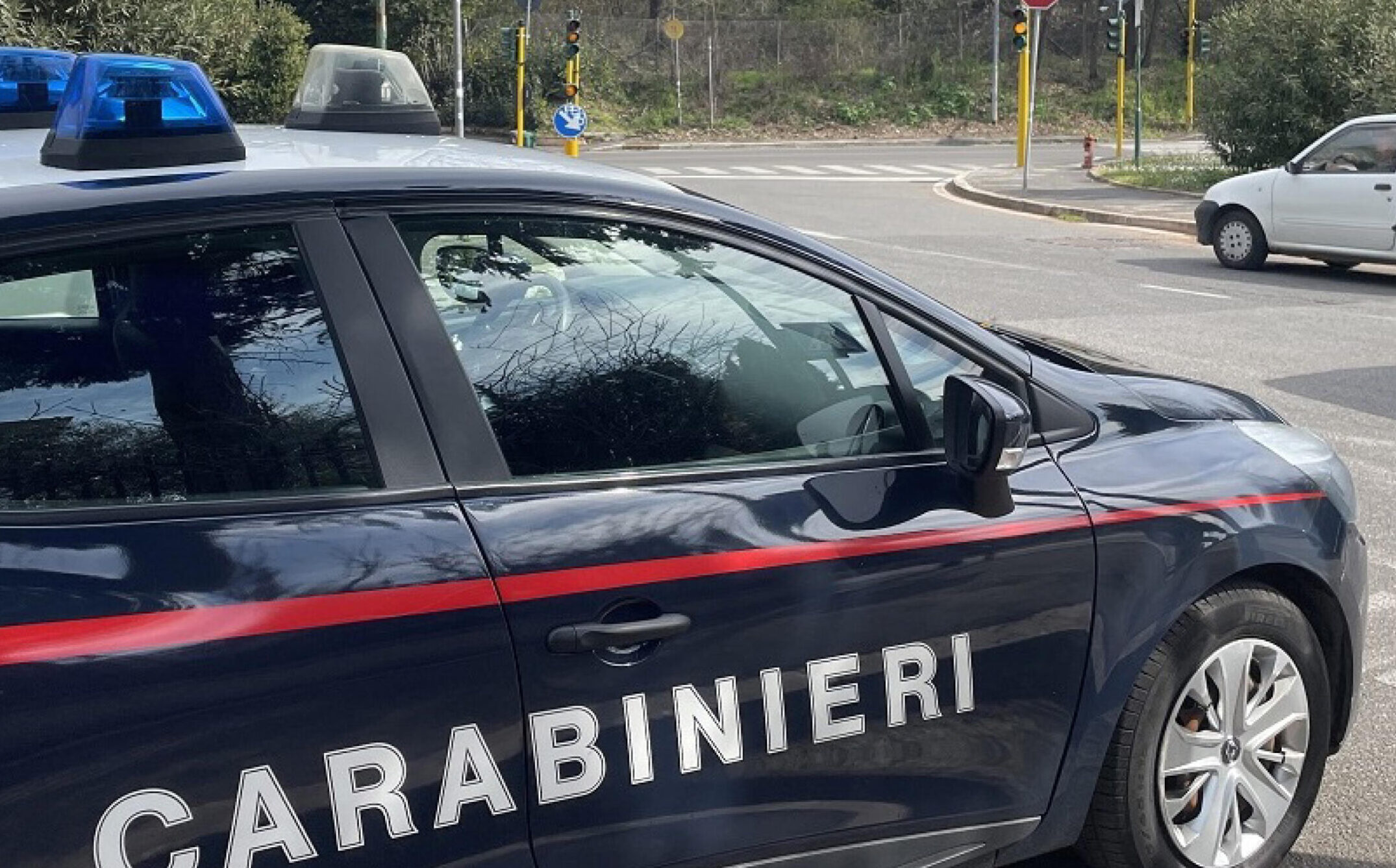 https://static.open.online/wp-content/uploads/2023/07/carabinieri-scaled-e1690807763547.jpg