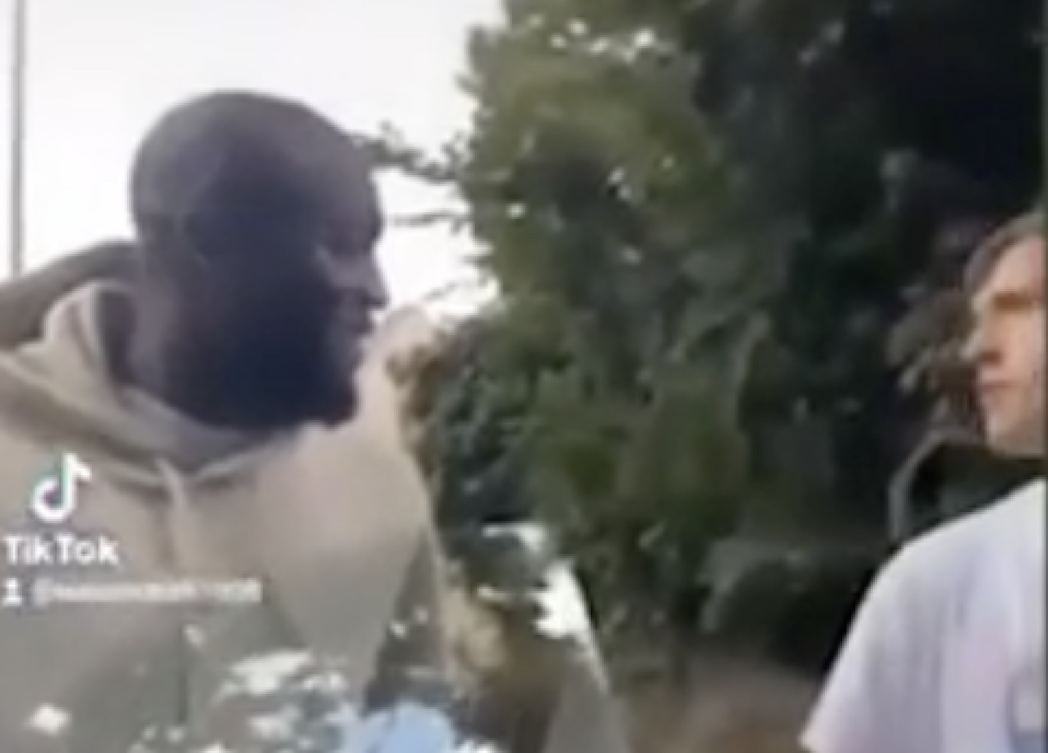 Due tifosi beccano Lukaku: «Non dire mai “Forza Juve”». Il belga li spiazza: «Non credo che si farà…» – Il video