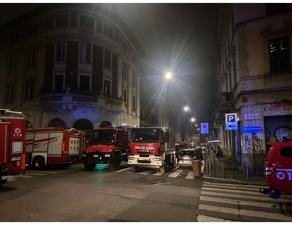 Um prédio desaba em Milão, Cissia: “Dois rugidos antes do colapso”