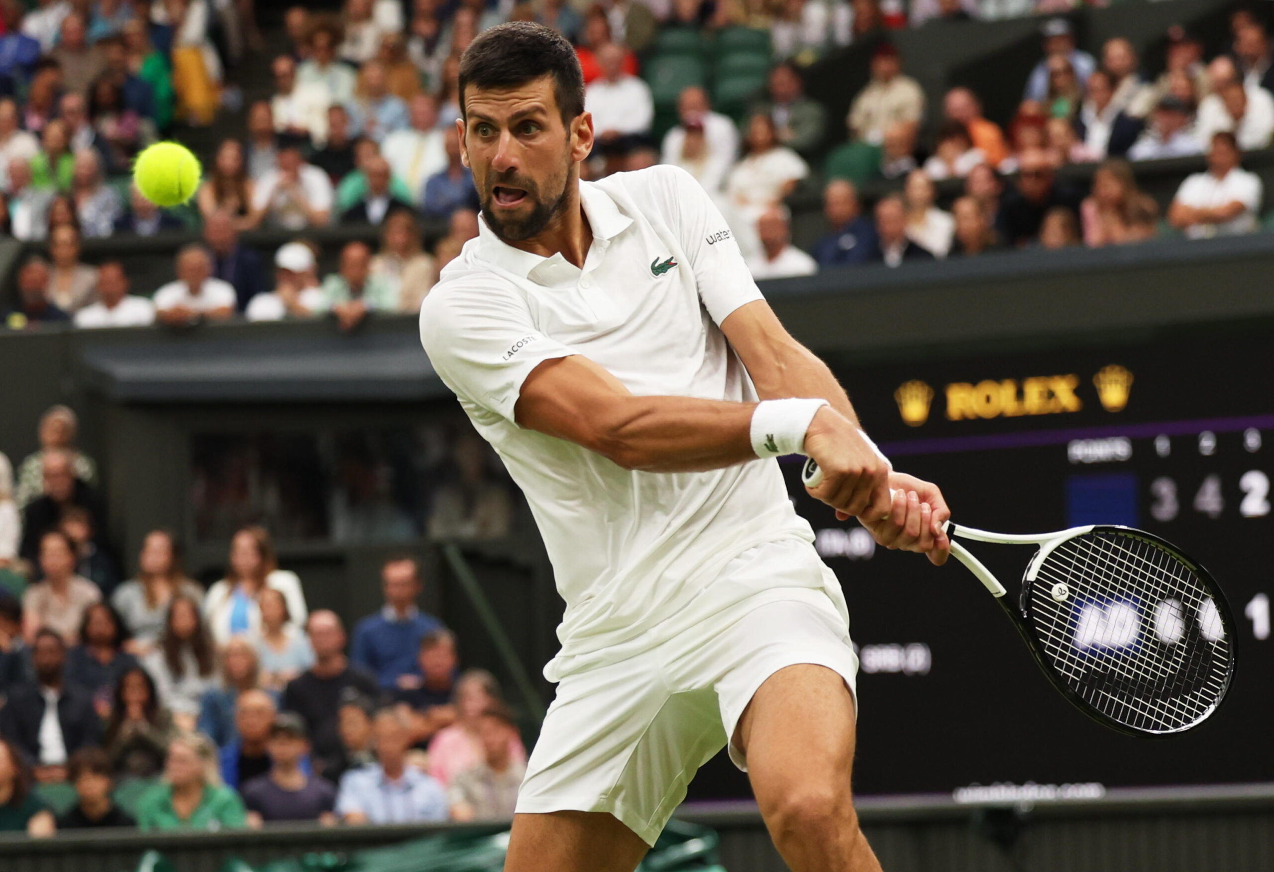 Djokovic bate Sinner, se garante na final e mira 8º título em Wimbledon