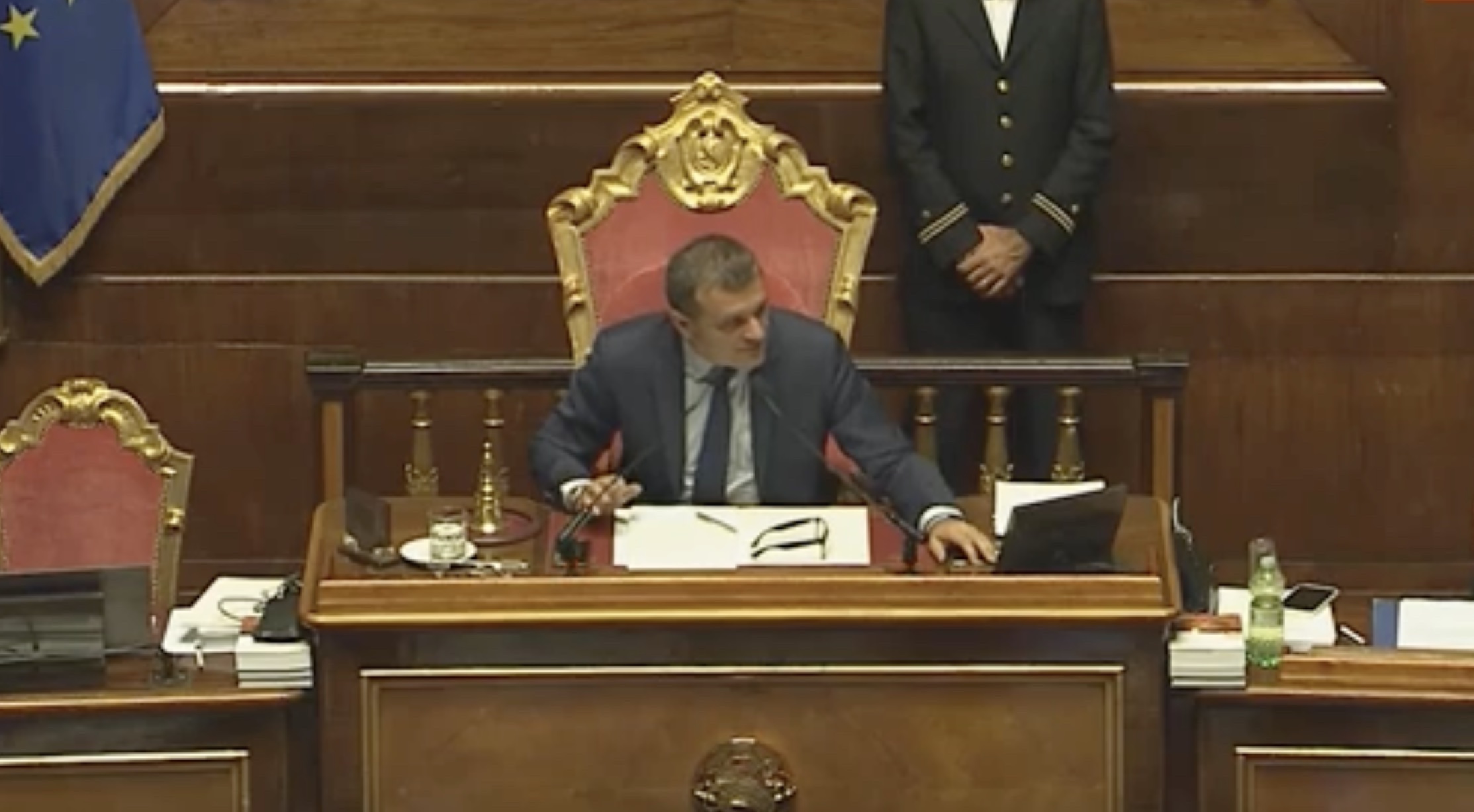 «Presidente, la invito a chiamarmi senatore». La richiesta di Antonella Zedda (FdI) infiamma l’Aula – Il video