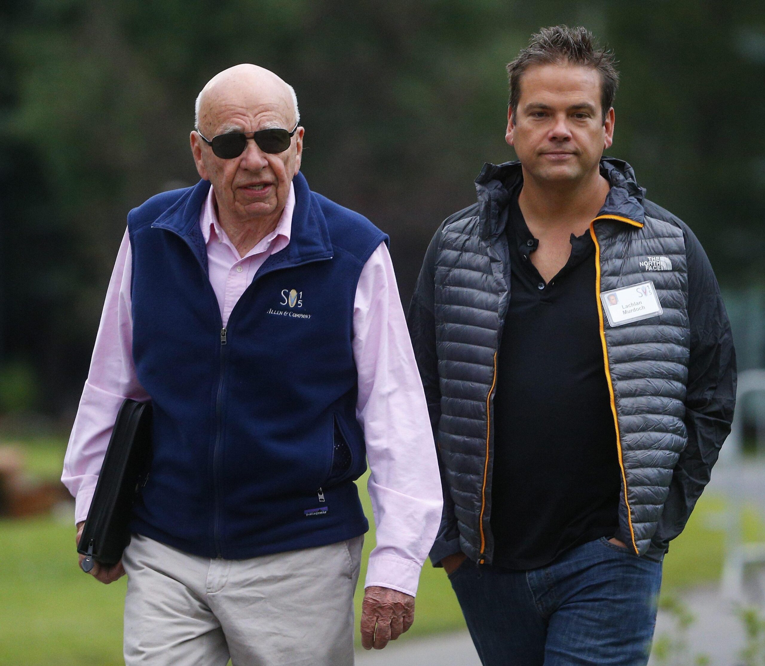 Rupert Murdoch lascia a 92 anni la presidenza di Fox e News Corp: l’impero mediatico passa al figlio Lachlan
