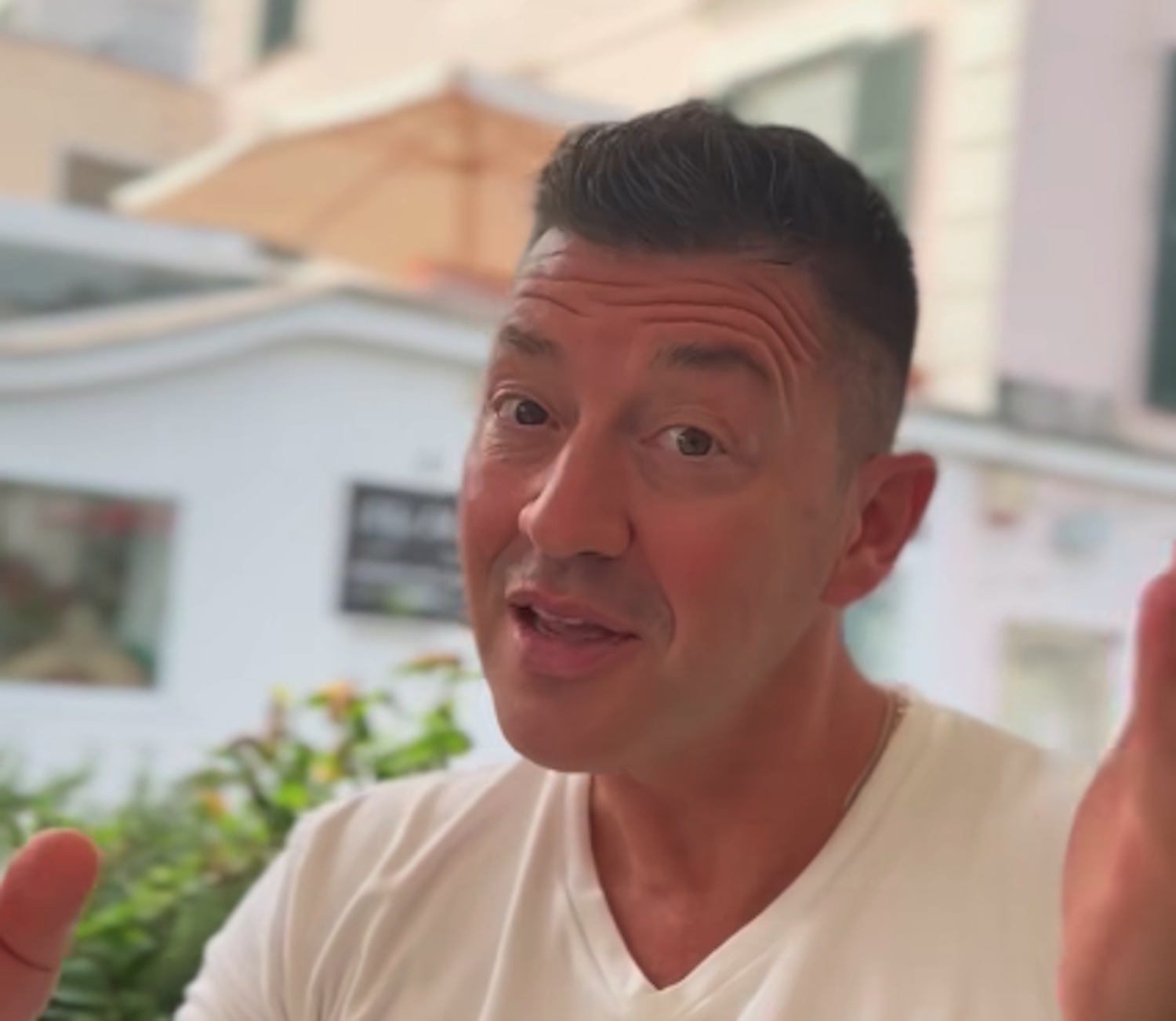 The case of the influencer who disappointed the pizza chef Porzio in Naples, the stories disappear when the receipt arrives.  She defends herself and he responds – on video
