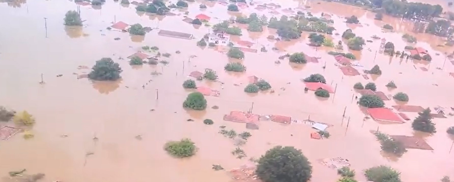 Inondazioni in Grecia, la tempesta Daniel uccide dieci persone – Il video