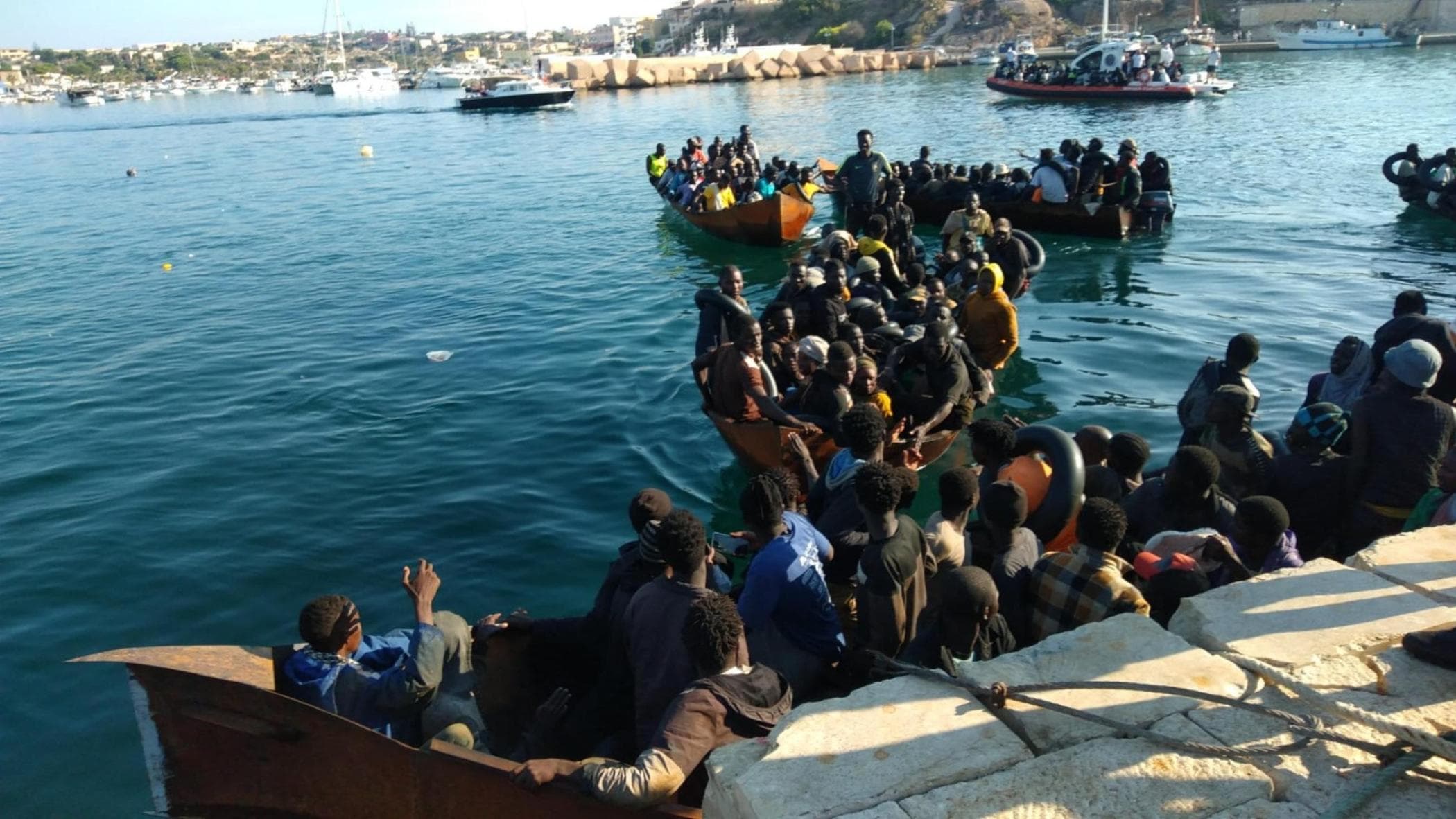 lampedusa neonato morto