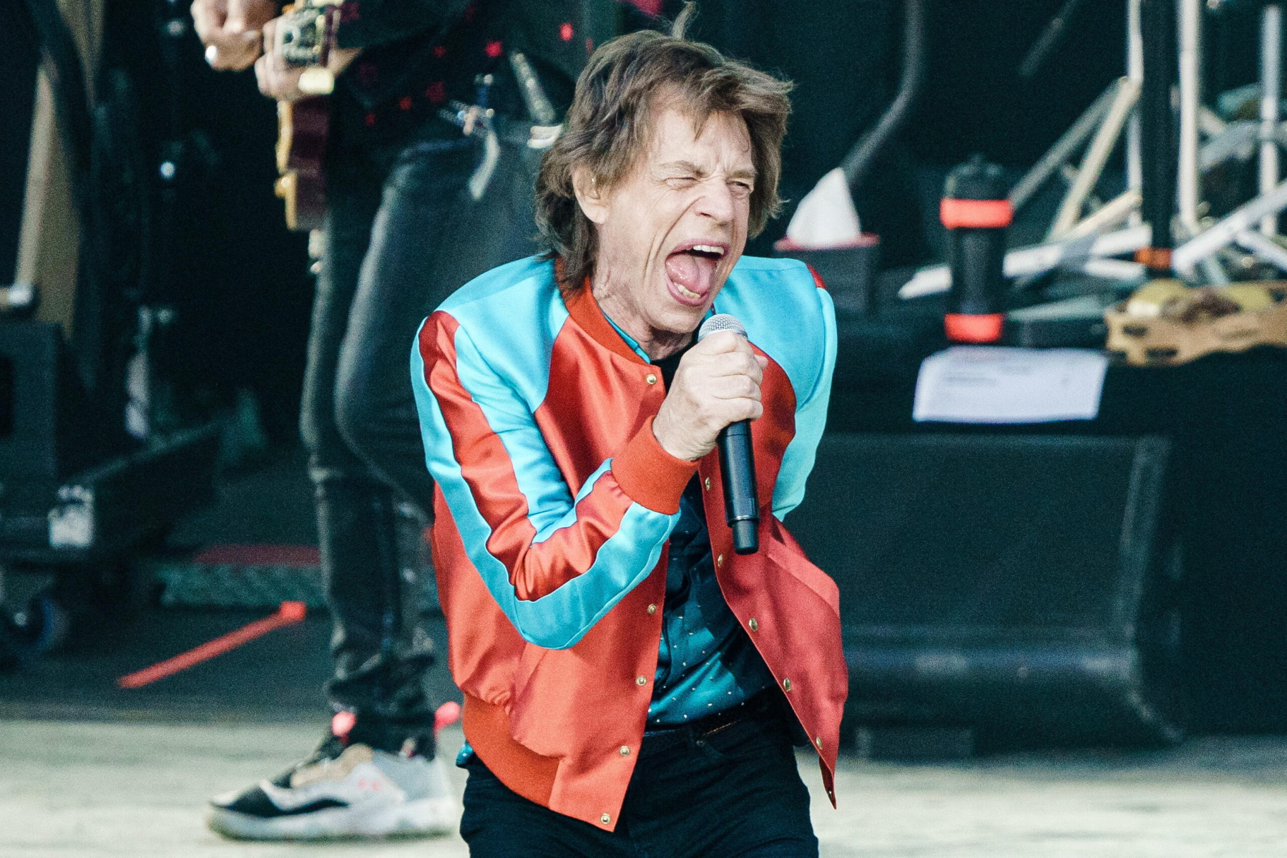 Mick Jagger non vuole vendere il catalogo dei Rolling Stones: «I miei figli non hanno bisogno di 500 milioni, preferisco darli in beneficenza»
