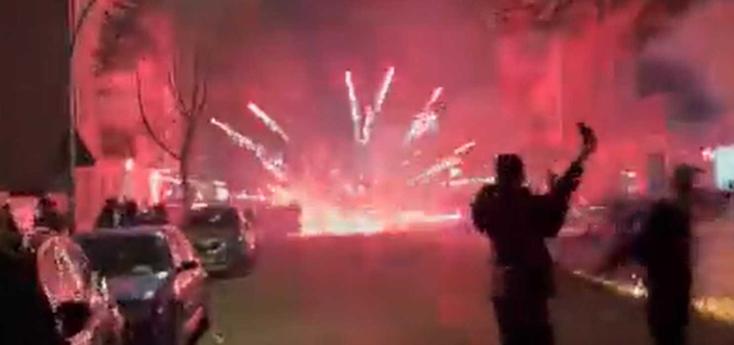 Berlino a ferro e fuoco per le manifestazioni pro Palestina (vietate). Scontri e cariche della polizia – I video
