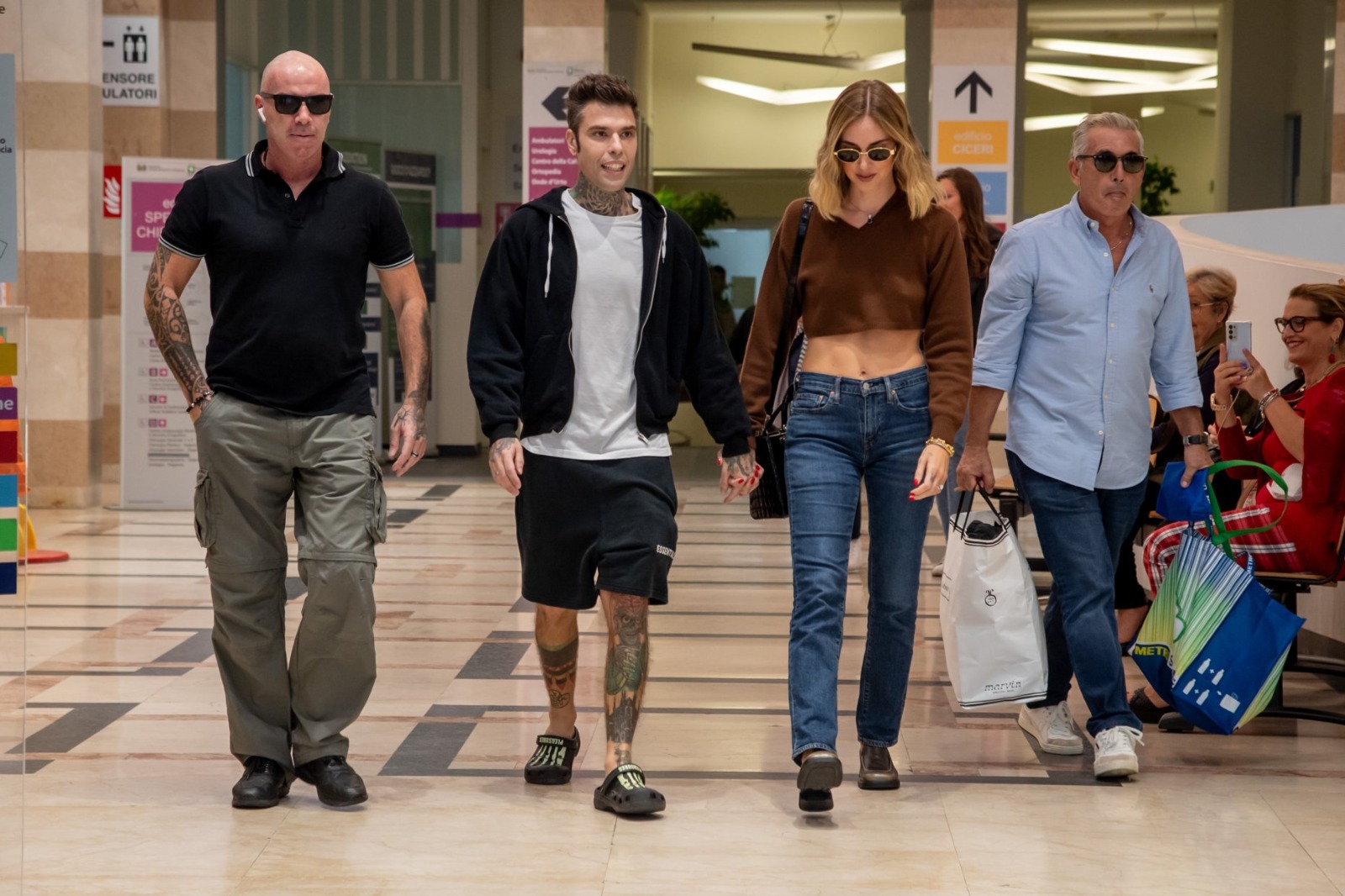 Fedez esce dall’ospedale: «Sto bene, senza i donatori di sangue oggi non sarei qui» – Il video